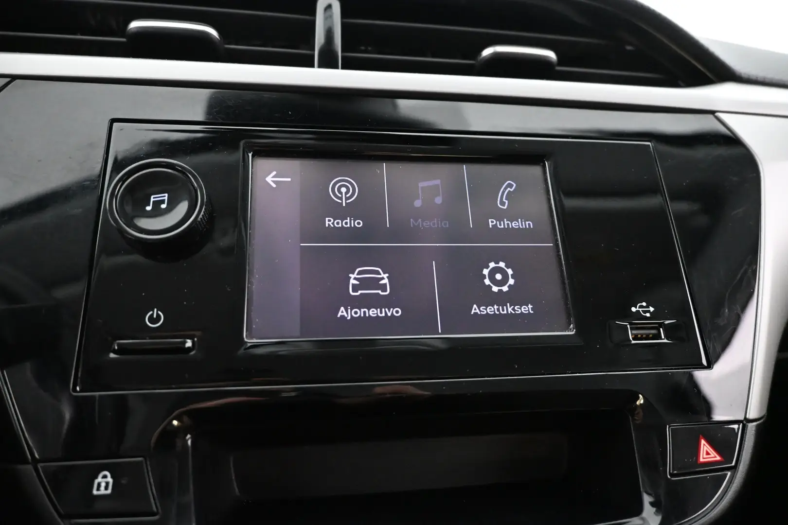 Car Image - 2B50P9udgfhTqeIofz3SJF