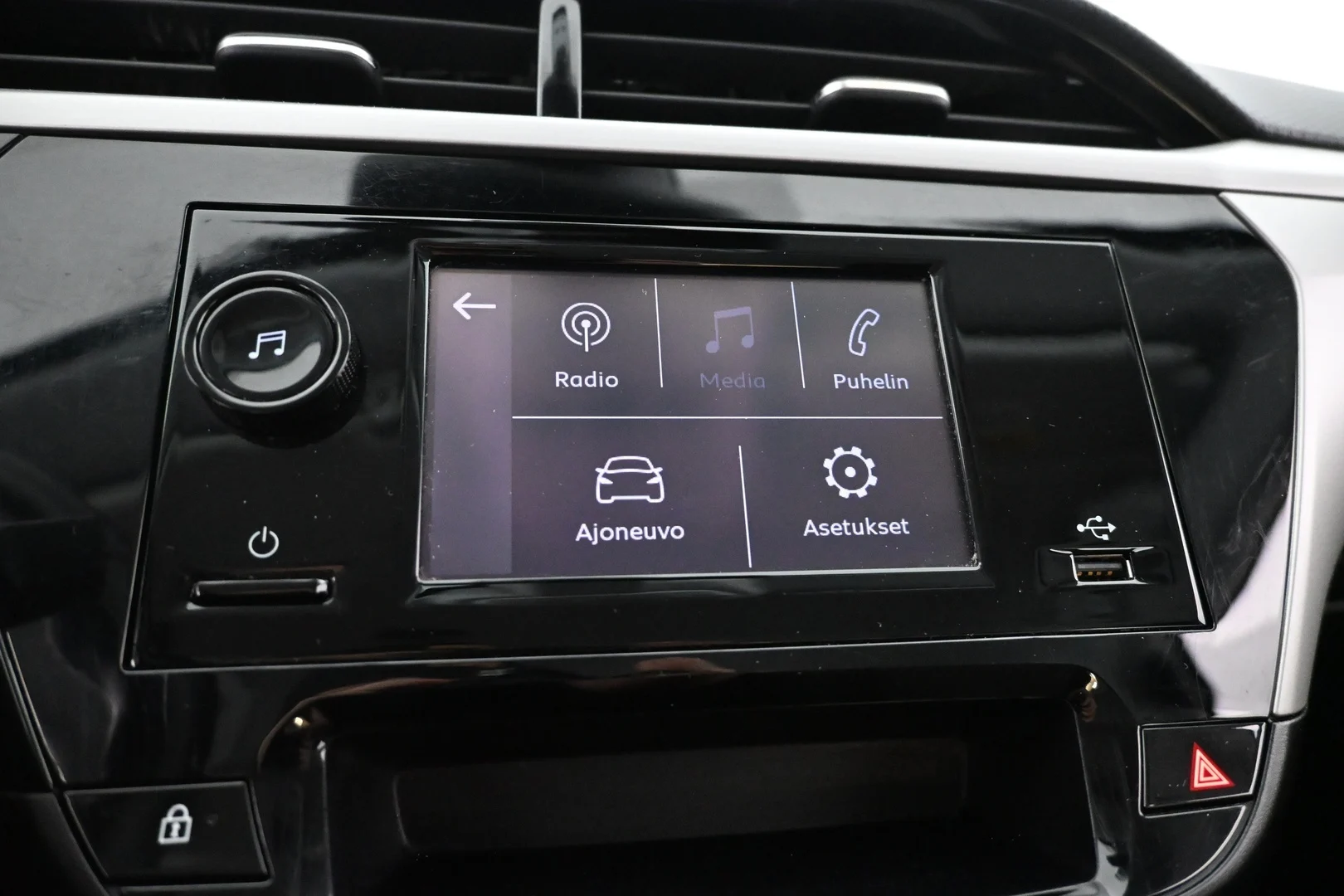 Car Image - 2B50P9udgfhTqeIofz3SJF