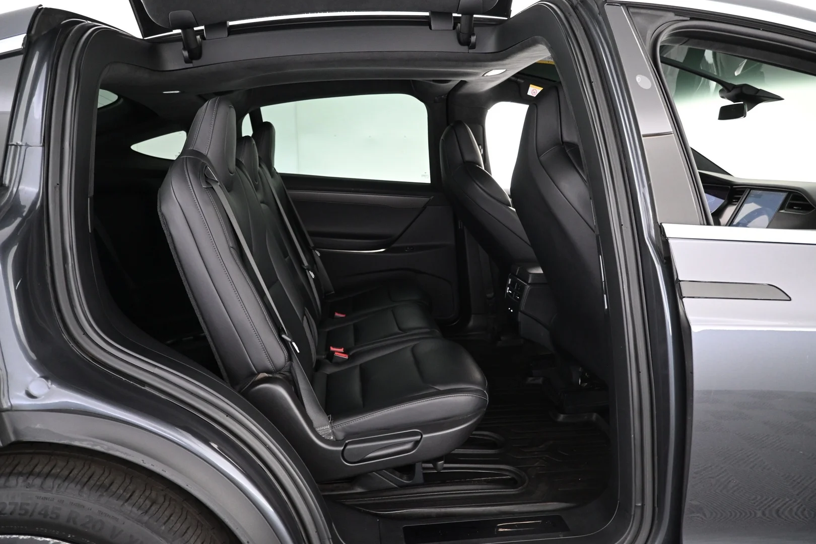 Car Image - 6uveWNCzllQ6RQEQJyMjK3