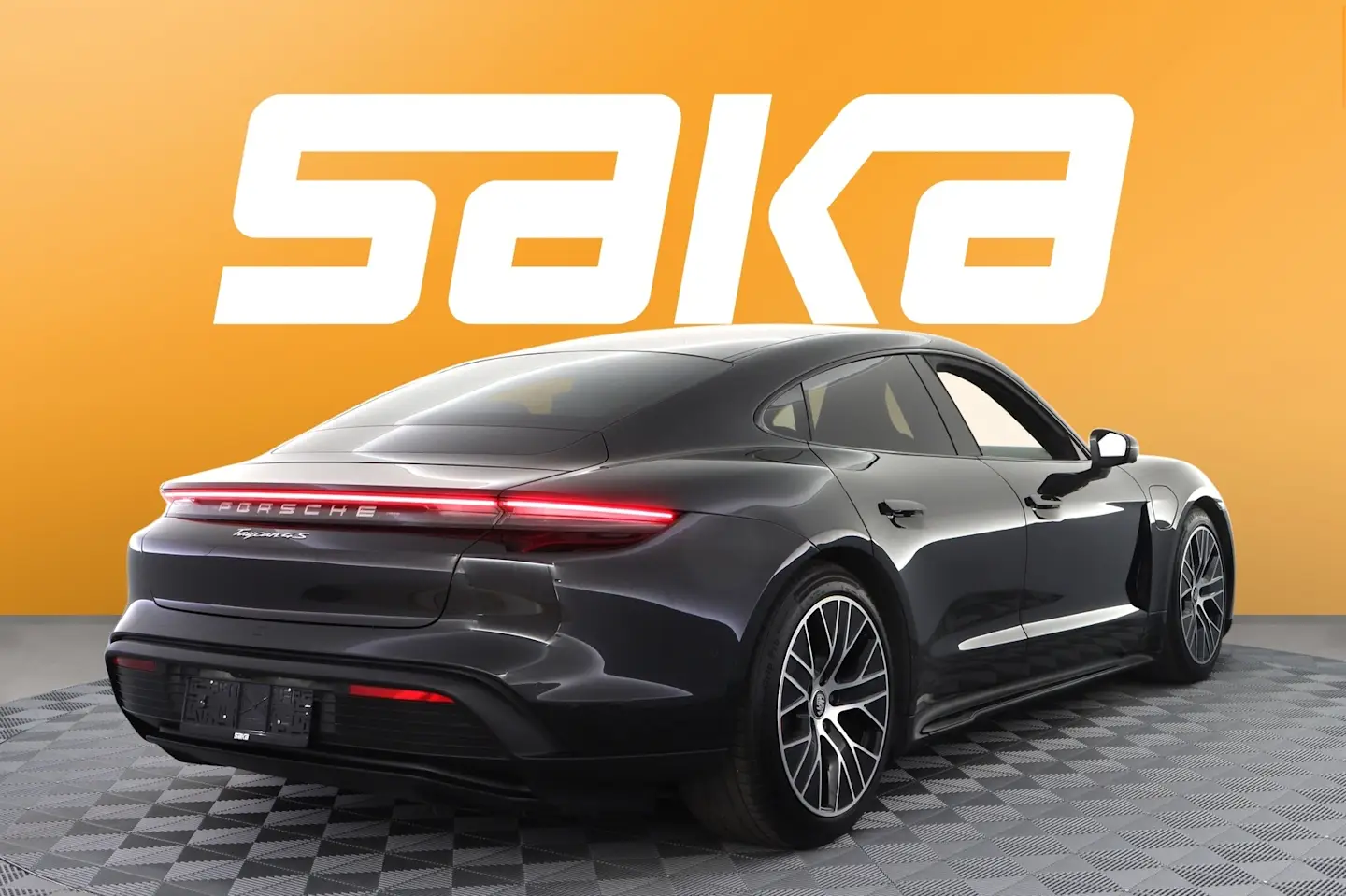 Car Image - E9K5KoAAvnz2NOk0xv3kM