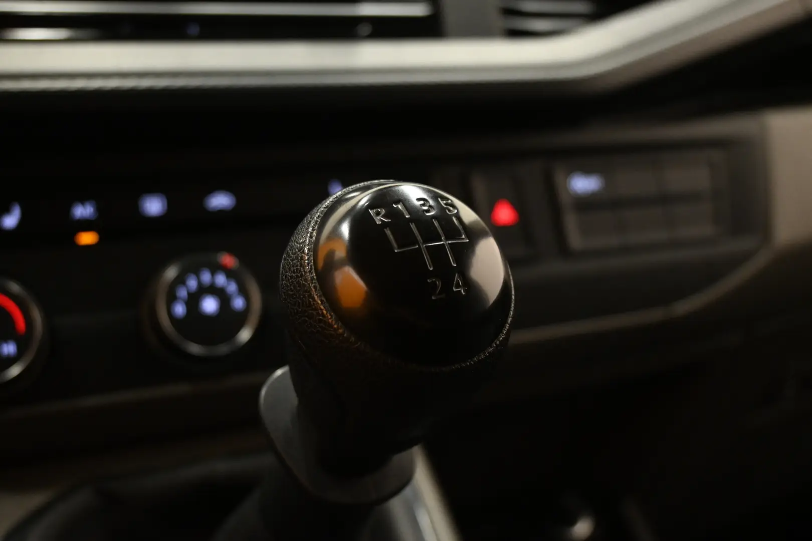 Car Image - 7rH6qXUgBX1ot3dBGddelZ