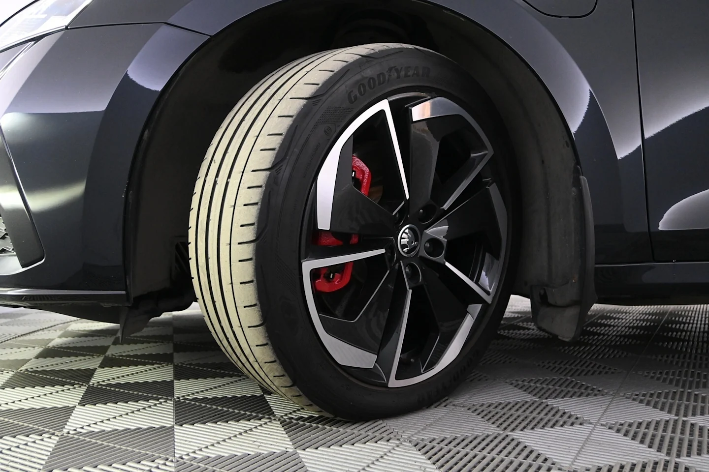 Car Image - 3XbvpLaQl23o3zrqJlwV2q