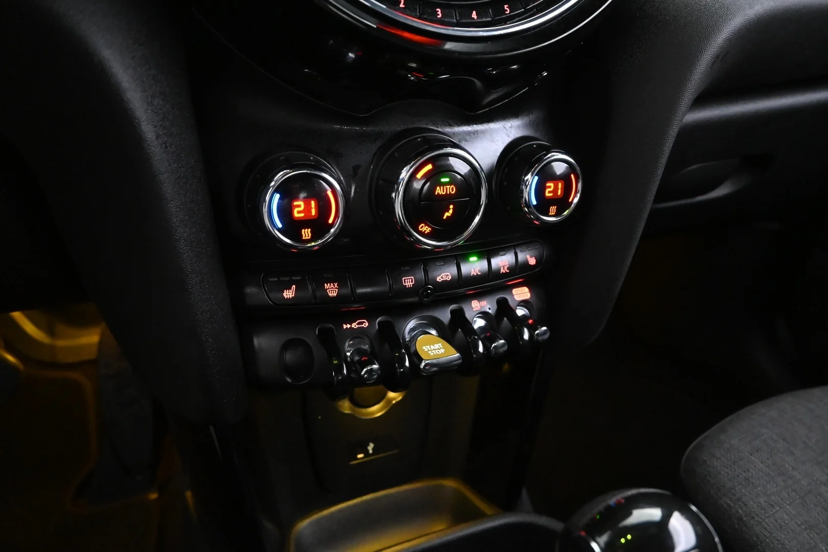 Car Image - 3D2iFmZ2QS24s0luKgtSNB