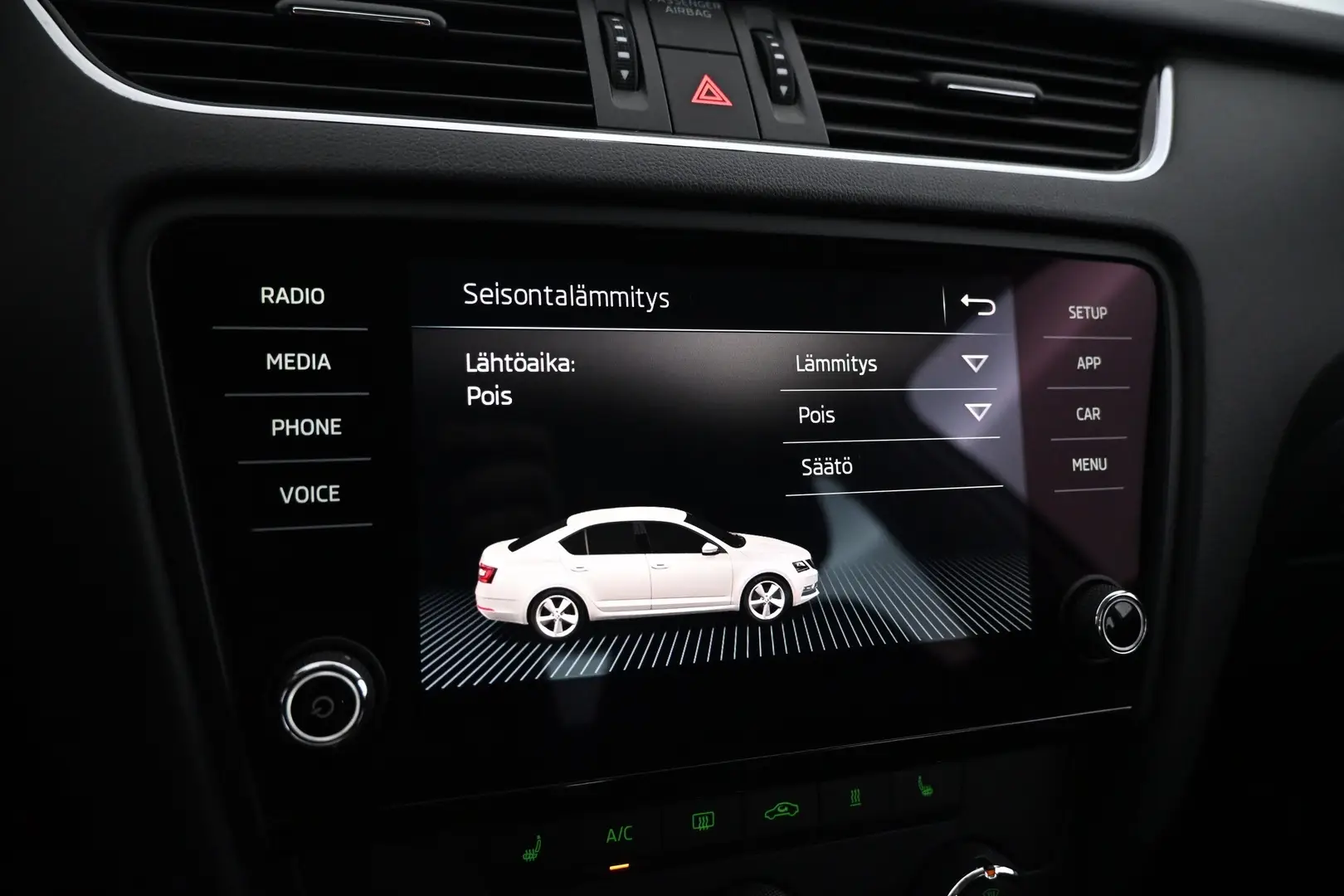 Car Image - 50XDz0X1WkifjD0N6DGGj4