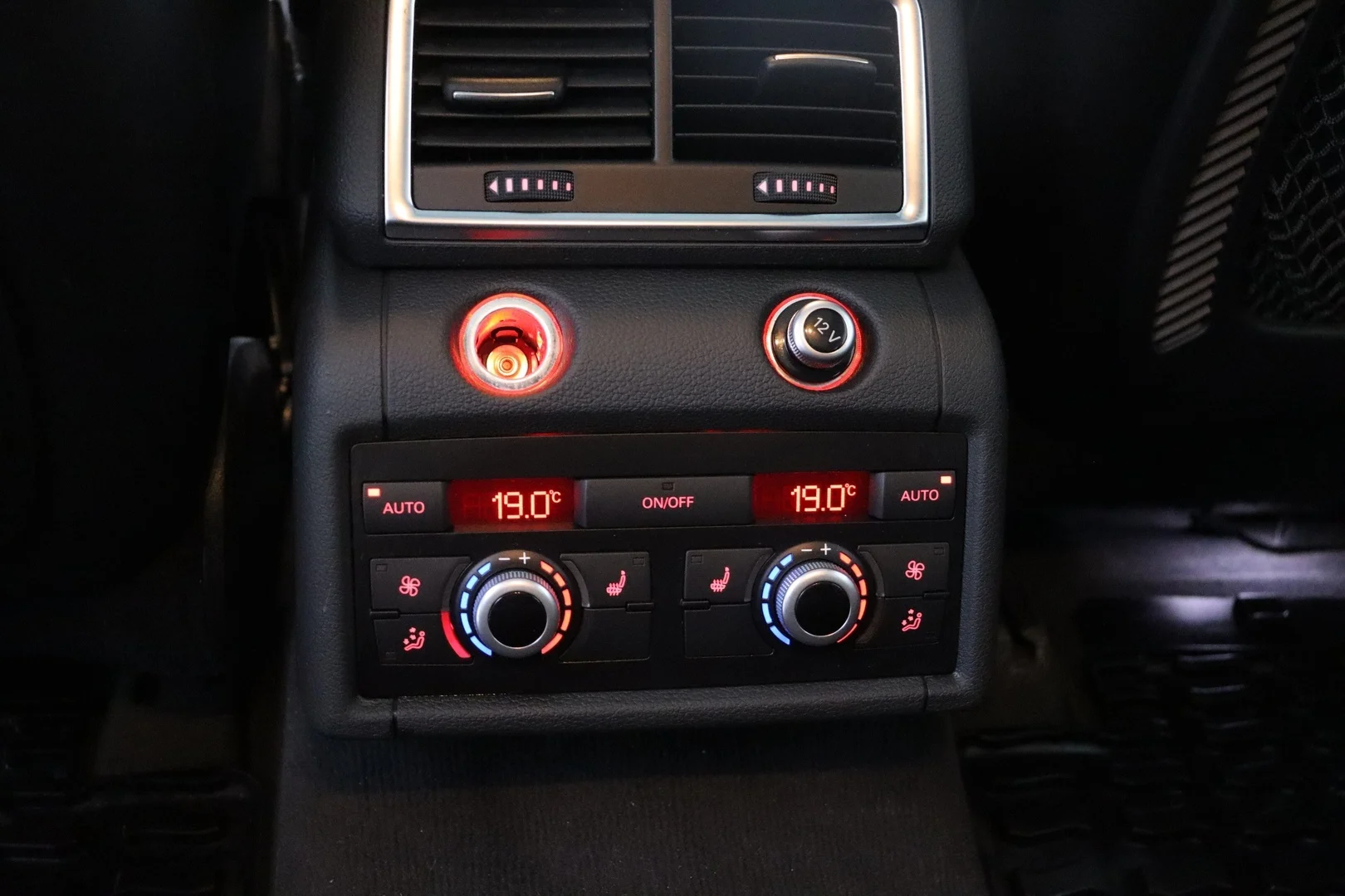 Car Image - 3Y08WY1eGKYyUMIyKKm2v8