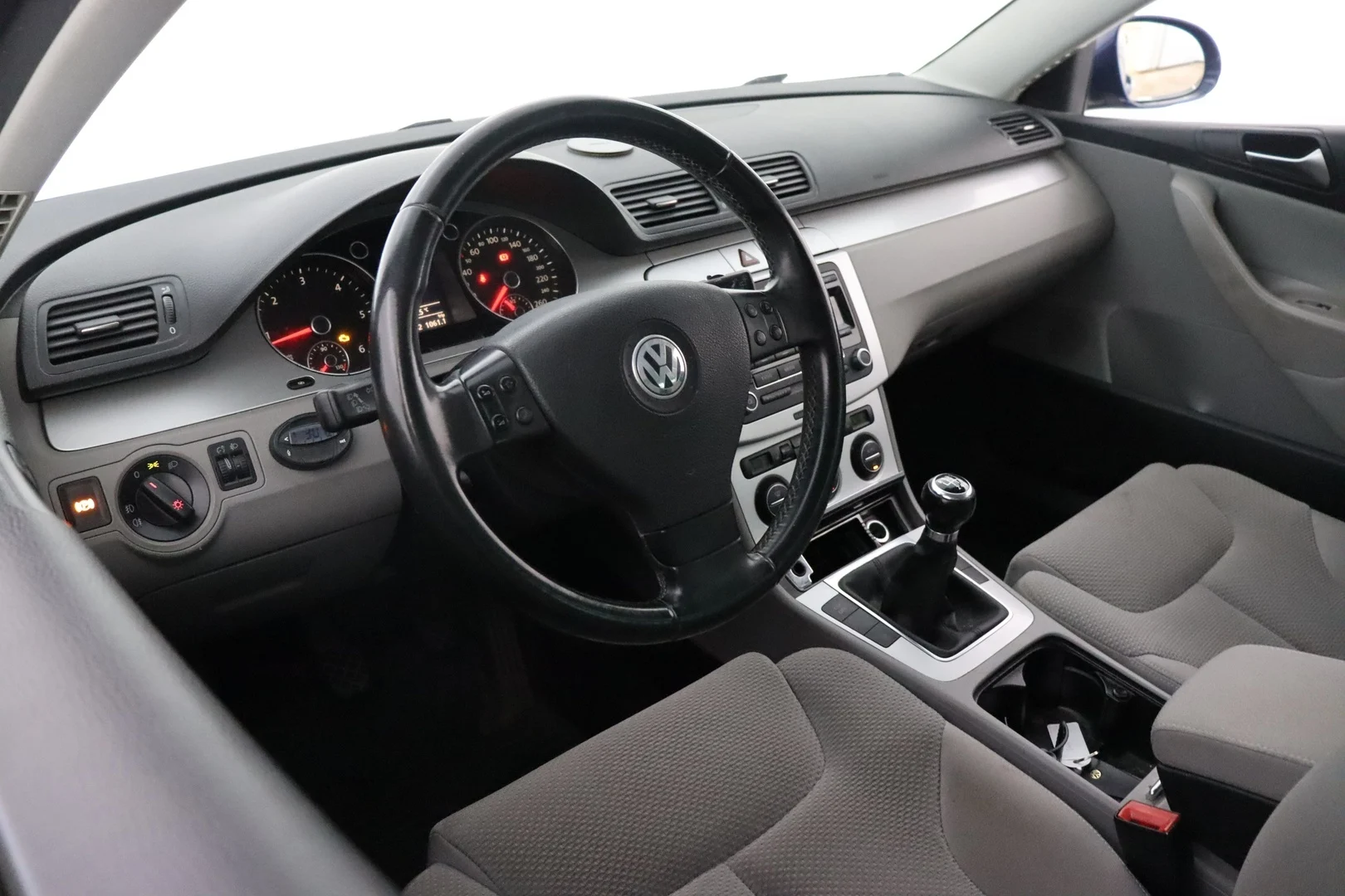 Car Image - 3U3AXnzPFuc1rB47JWTppj