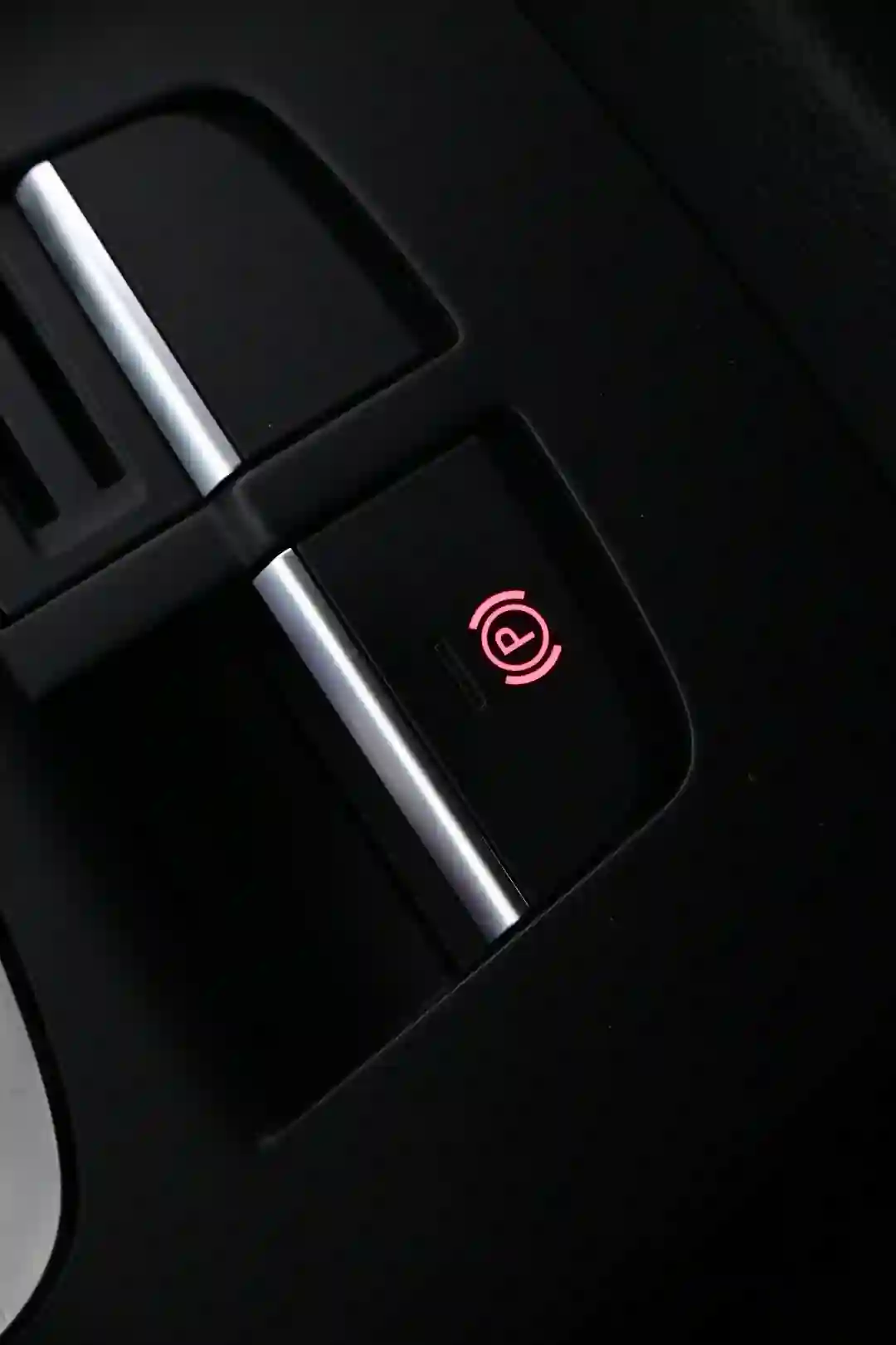 Car Image - 34mVSJTSLluSw5lxdEOEtU