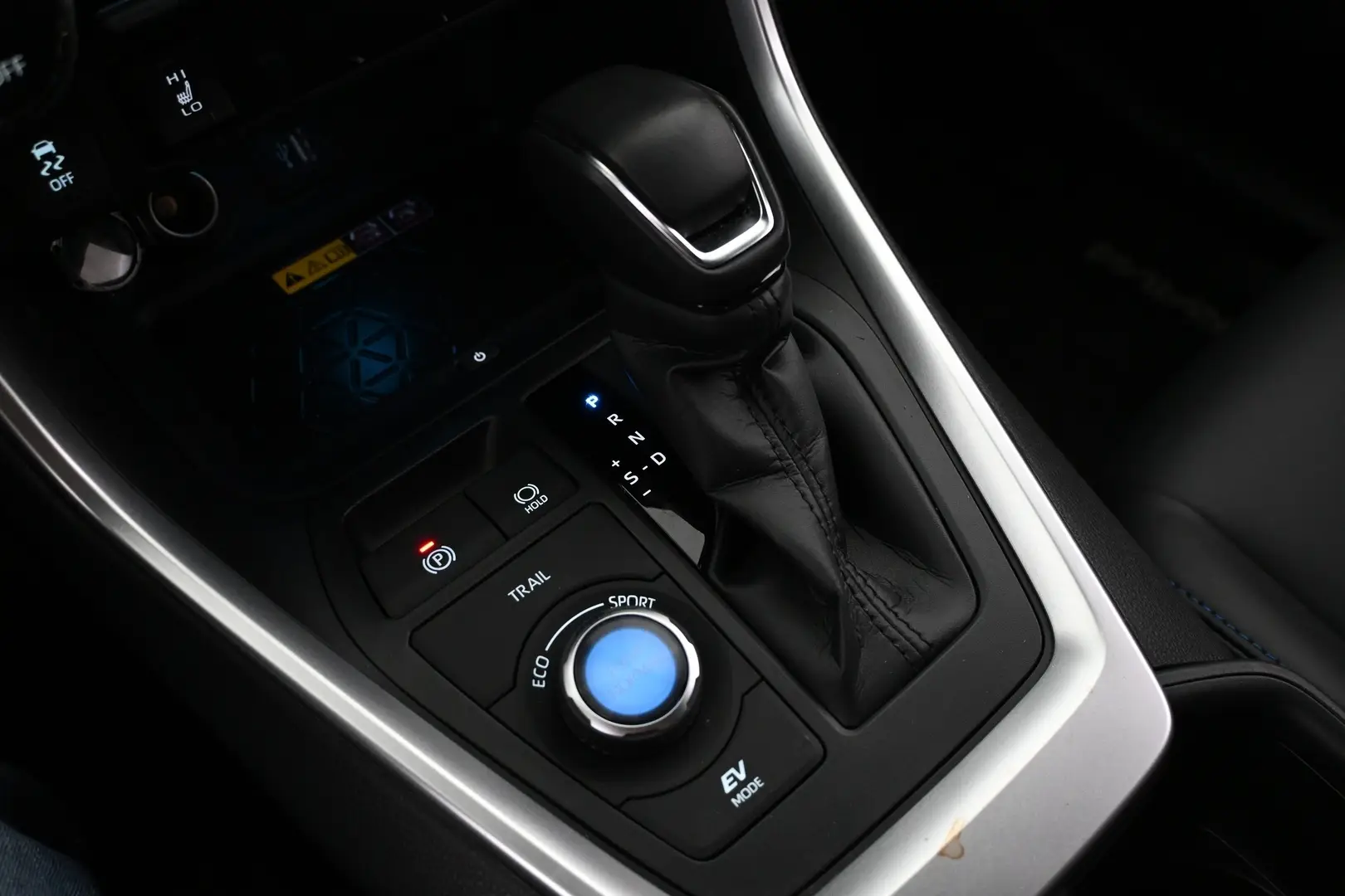 Car Image - 5X4qESHtDXe0hP7oK0jbfq