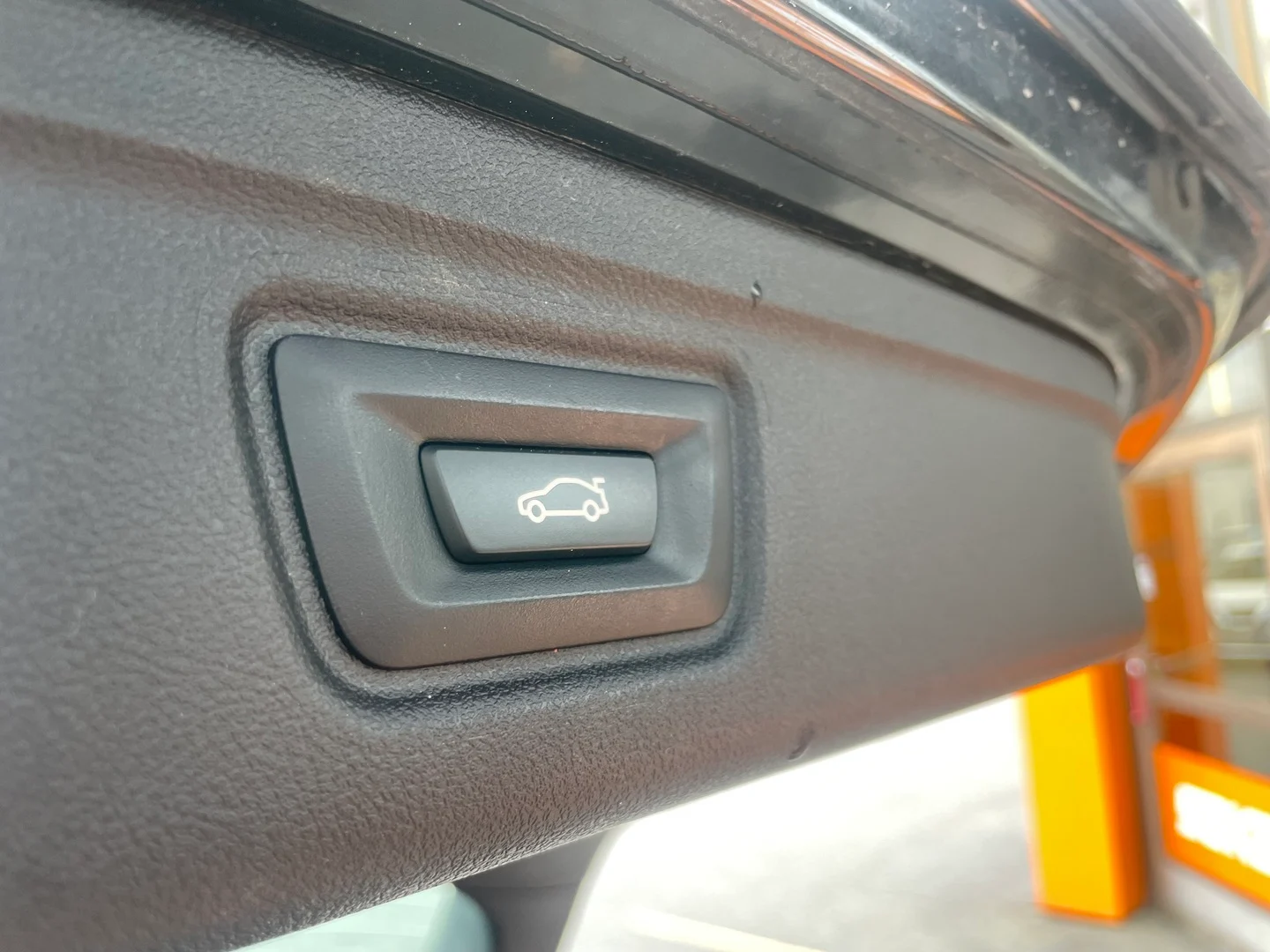 Car Image - 27XnguP3SHgkdcYnV060FN