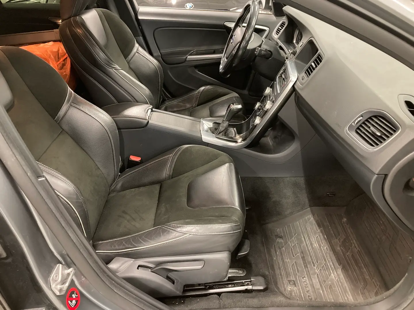 Car Image - 3n5K5kkTp9uM9Tl0EfrkWE