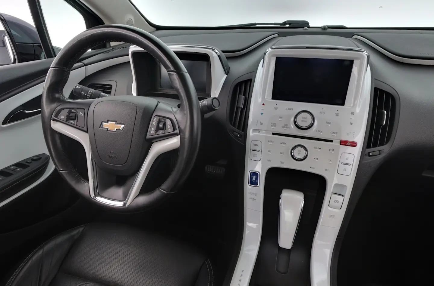 Car Image - 4WYf66vOo9XGFezRqtRTK2