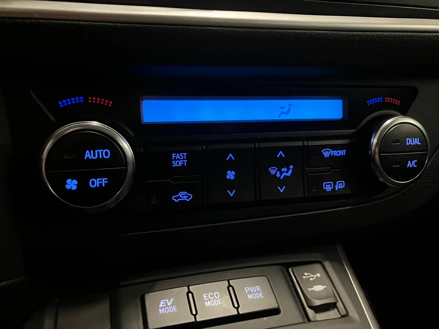 Car Image - 27k5CbjvvFOzCiZisNXw7O