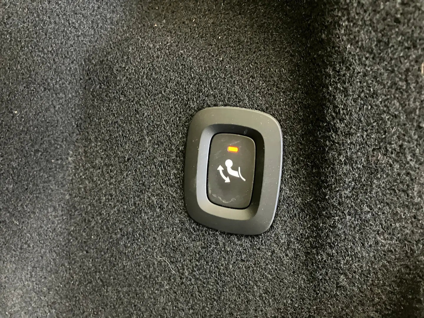 Car Image - 5BK2n8XCIVNUuKxmGm0IKX