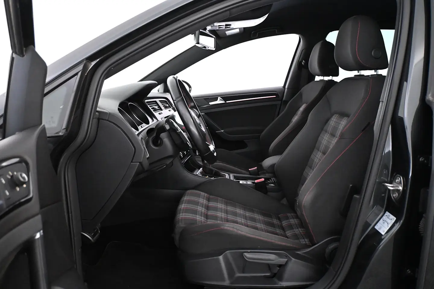 Car Image - 1wJP2msqDKsOwHeaygsZVn