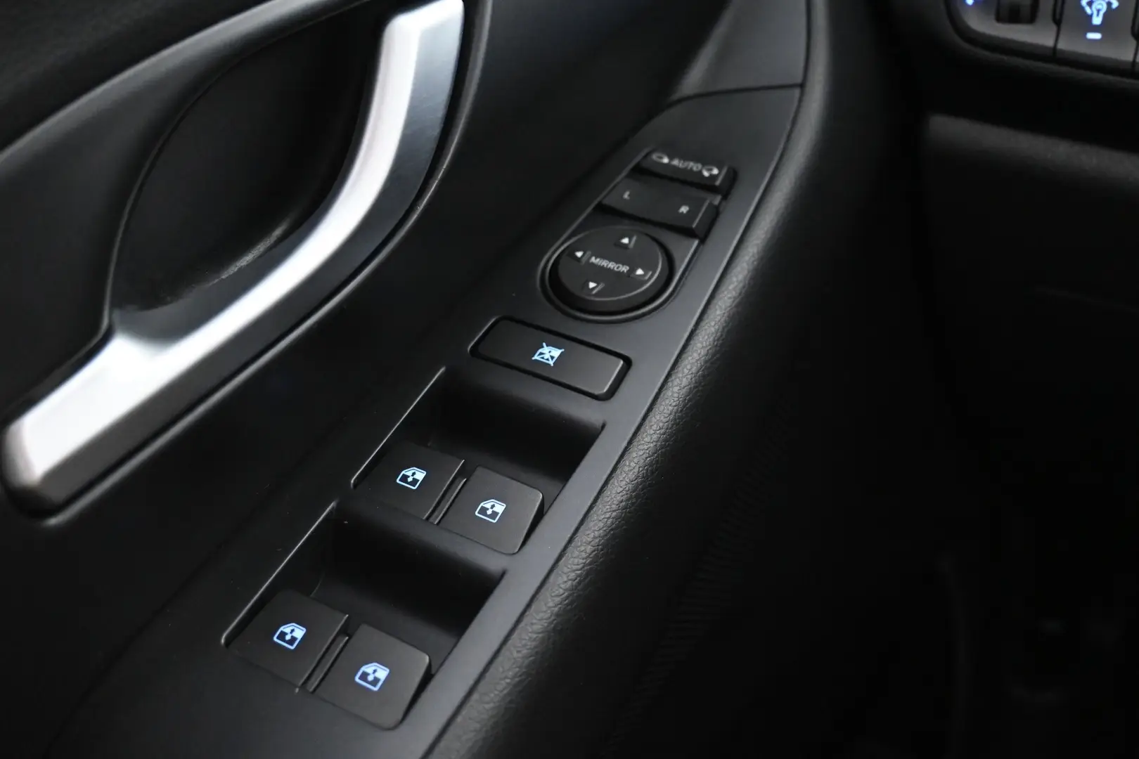 Car Image - 5Uou8I52XLX6lurua7RU2D