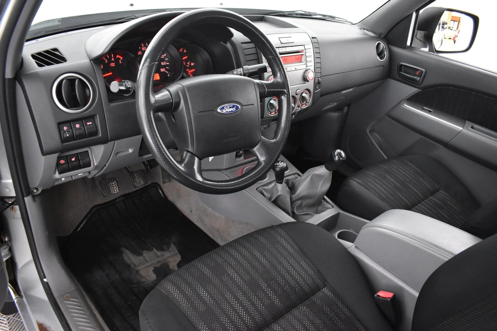 Car Image - 4HxB7aQaPrg47AUp90B8Mo