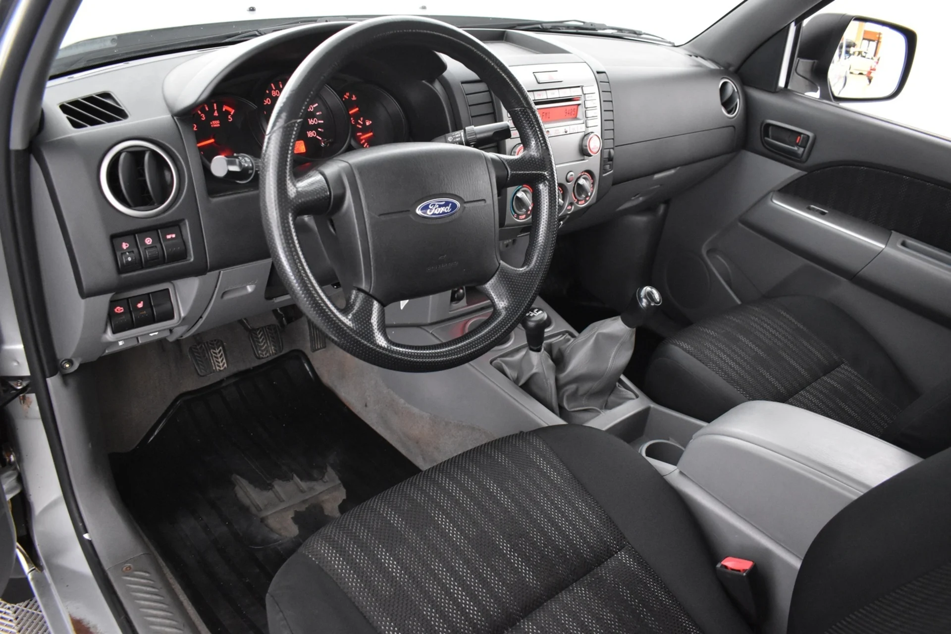 Car Image - 4HxB7aQaPrg47AUp90B8Mo