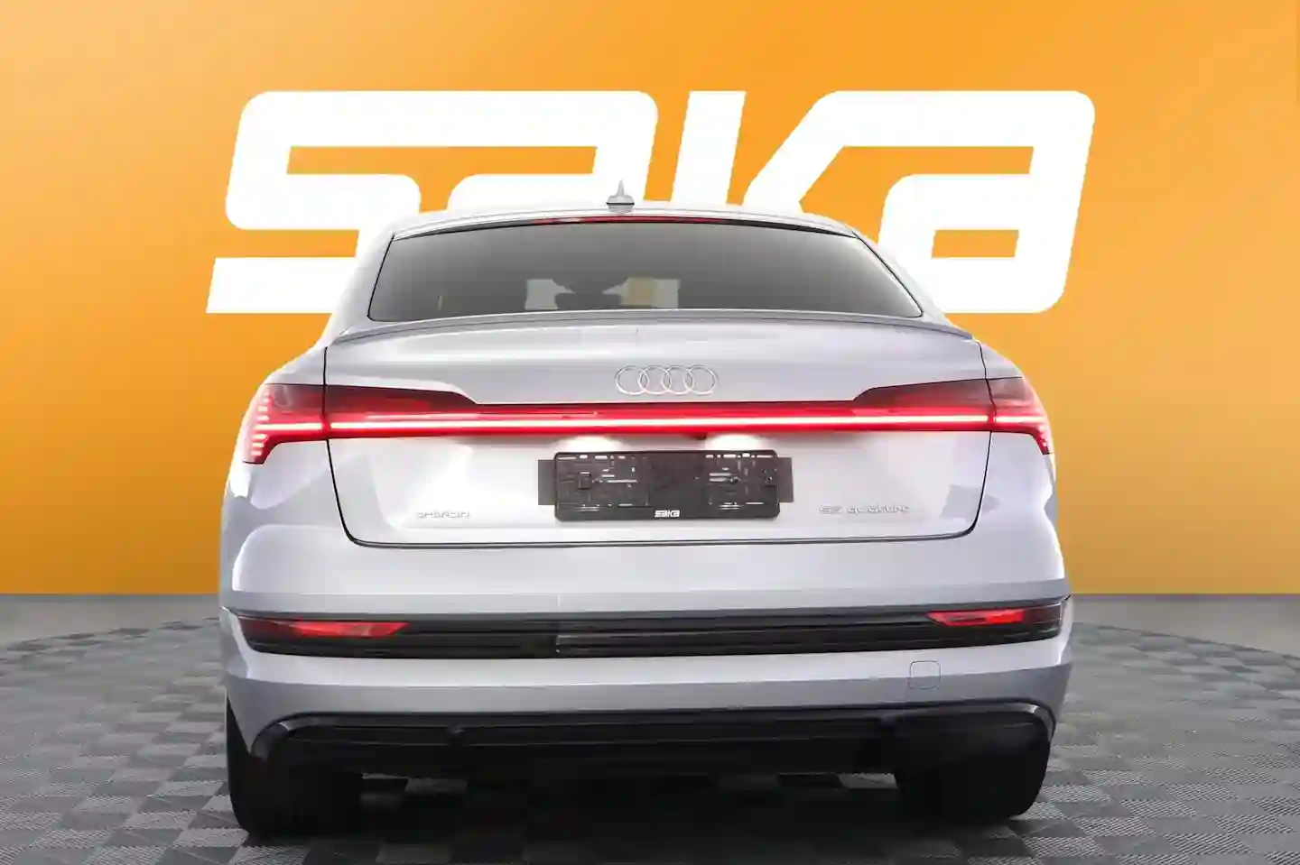 Car Image - 4krgcFVEYlxDmwvLHi7mva