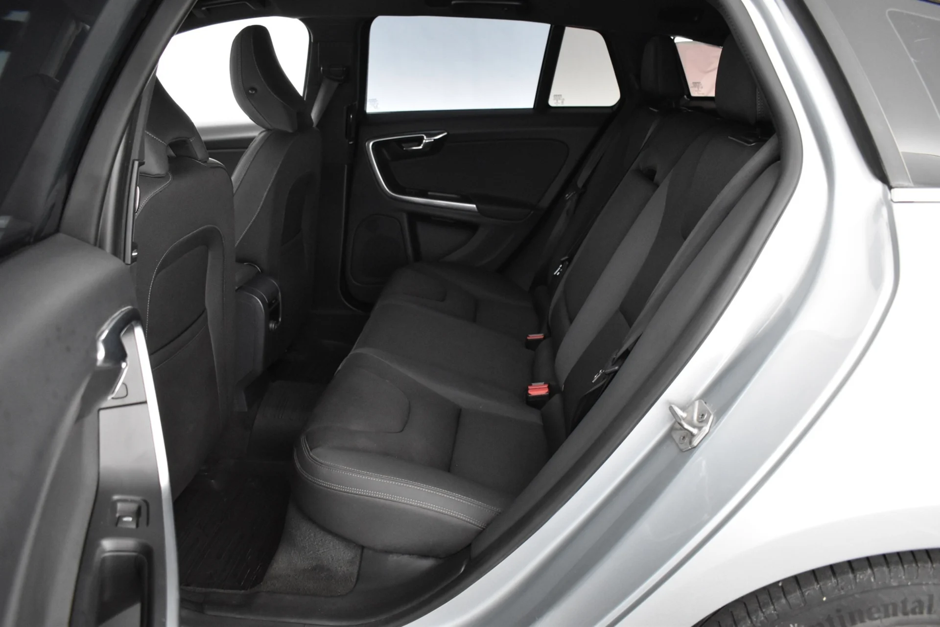 Car Image - 6gOrfLRZfSCtNzMa1Y0zSq