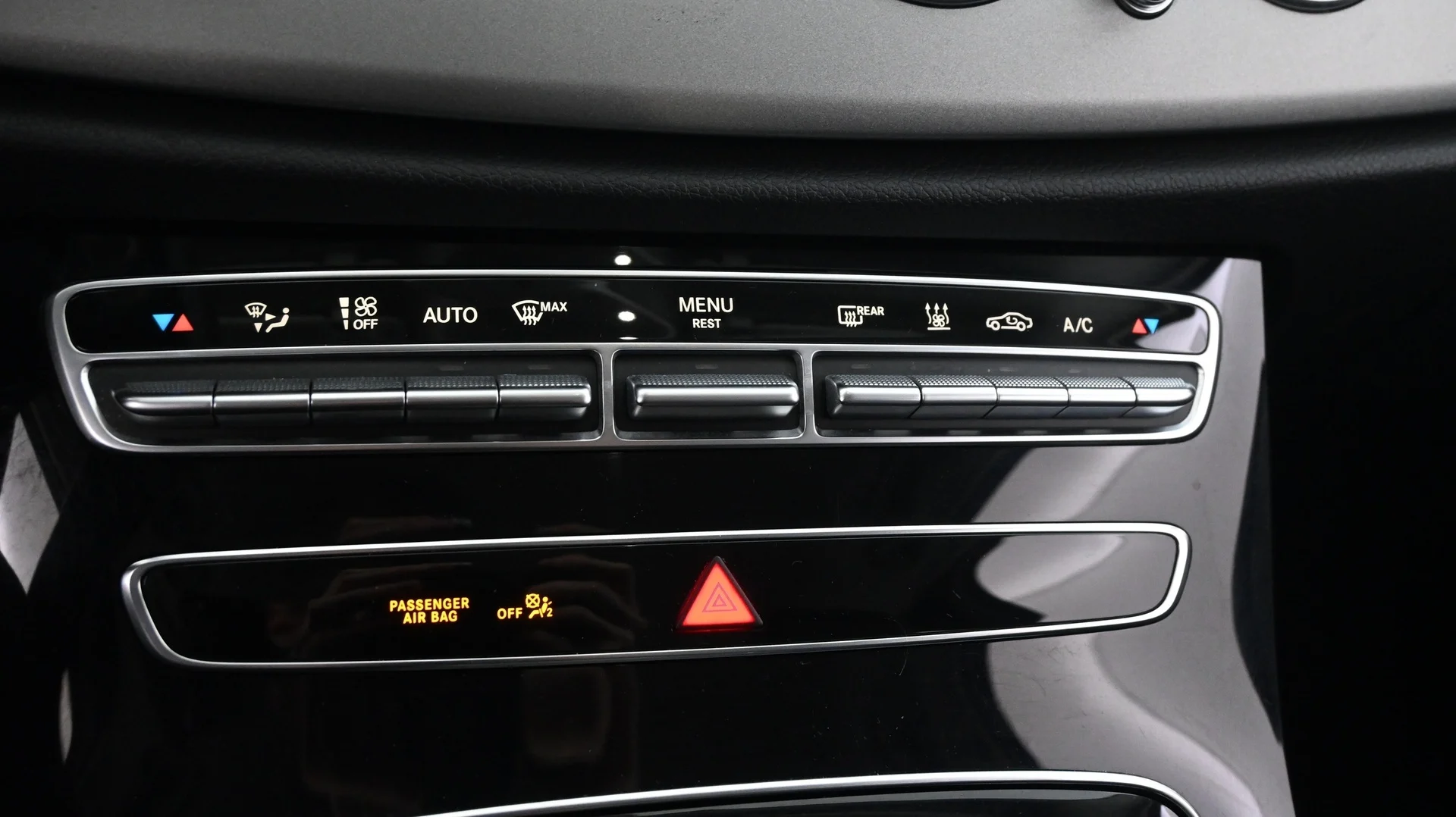 Car Image - 8L0874qgeRm7tTSjMMb4x