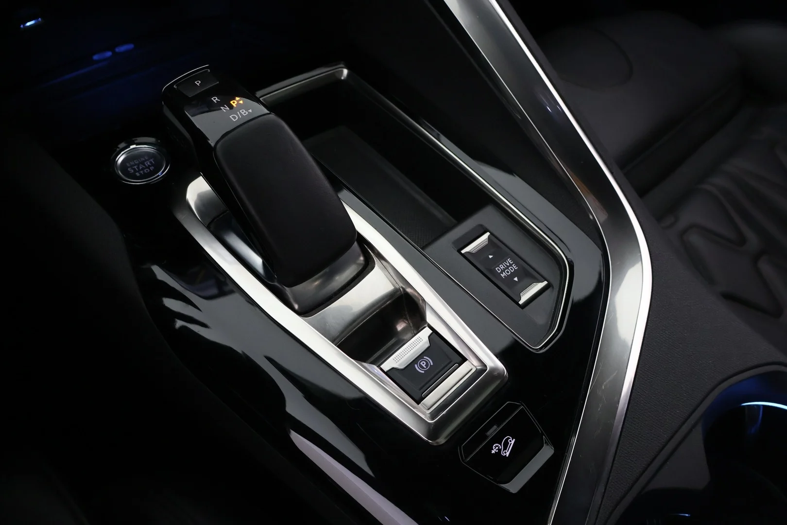 Car Image - YDtgpnruxIvo4Hb0Sj6V3