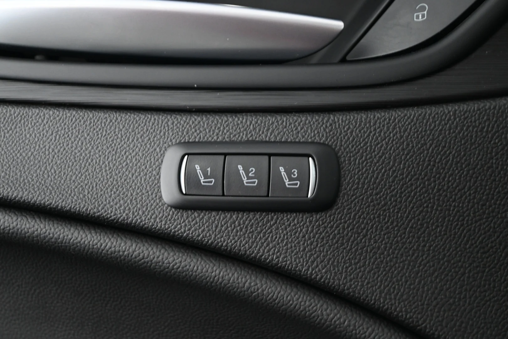 Car Image - 2djRzvTpVhXV2AXoqauRud