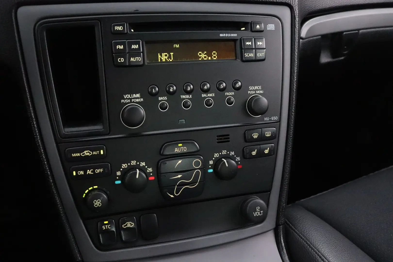 Car Image - om4SZ8IlyiaT3o0NEWvB6