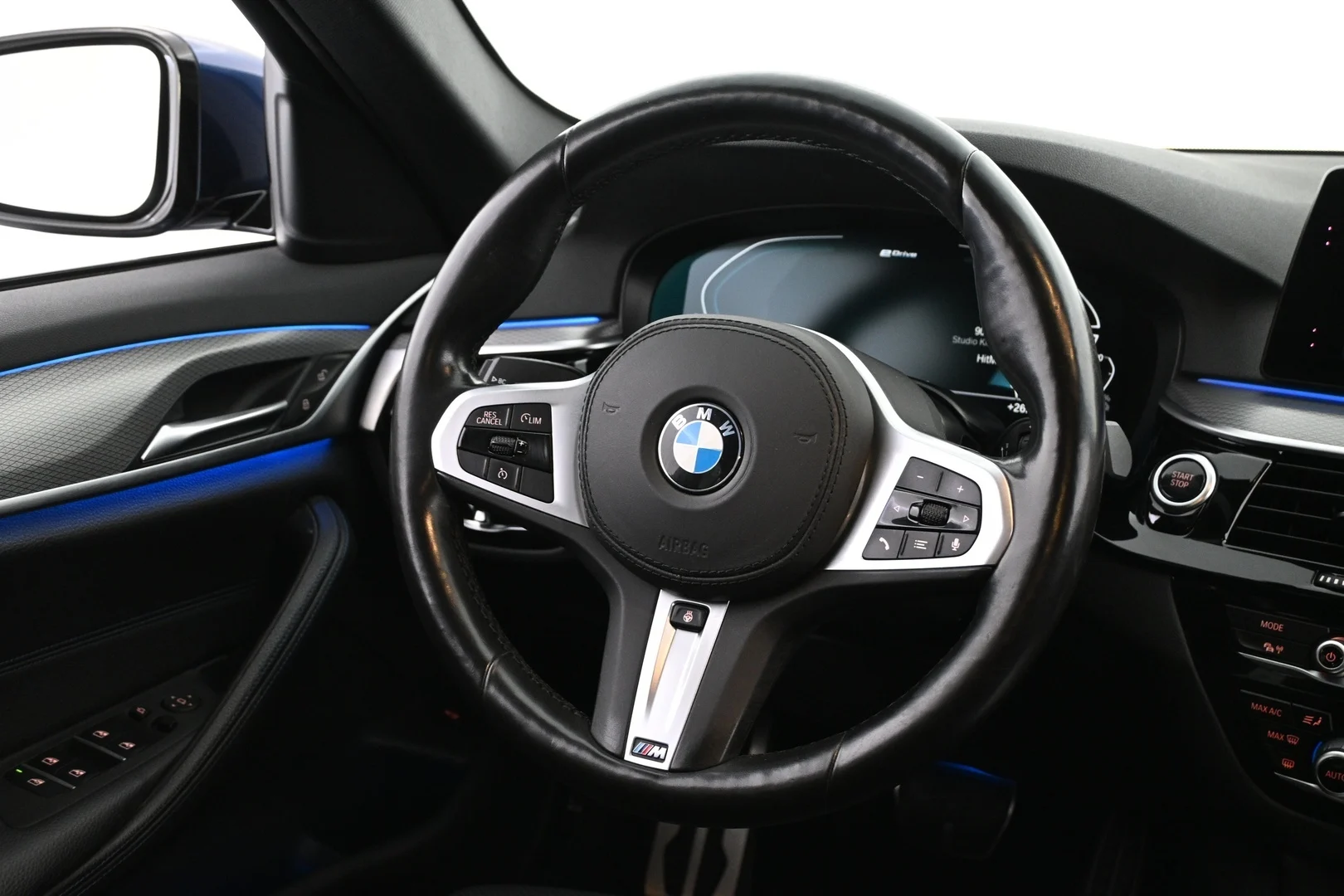 Car Image - 4AztoXtBgUsQMnThZZD6v4