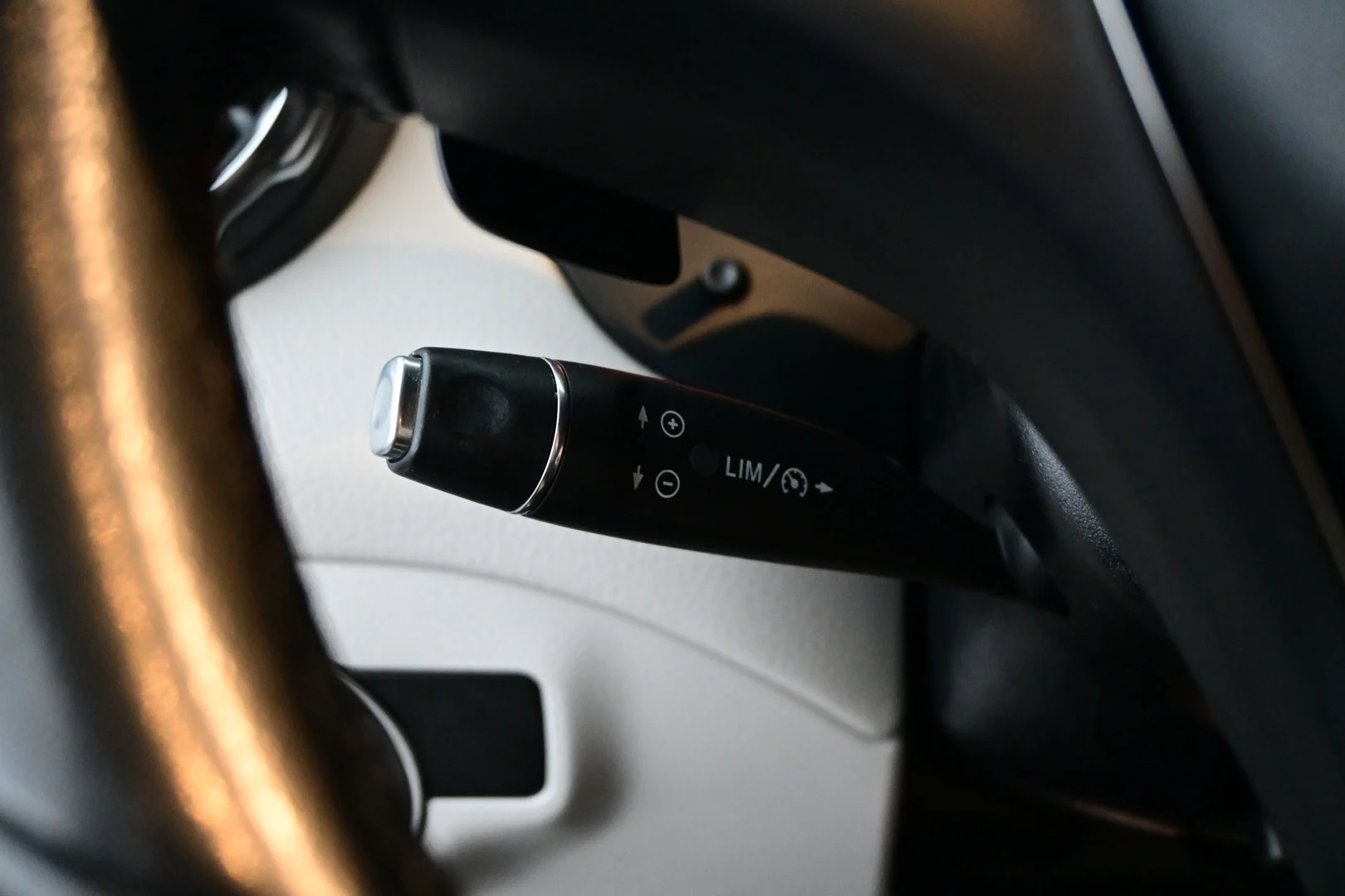 Car Image - 2c3ffnoQSqasdeC7RQkYey