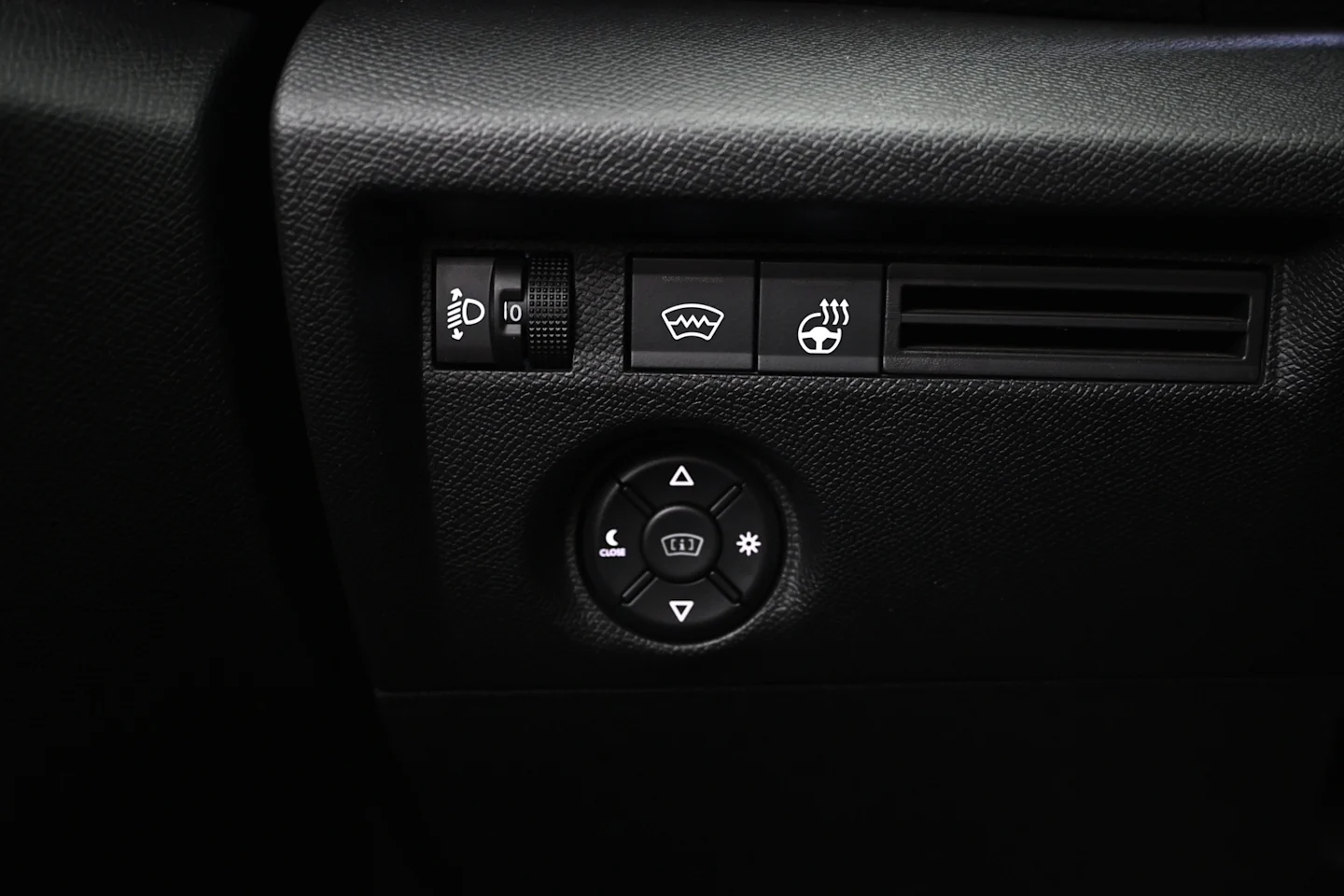 Car Image - 7fsb9FUQ3vSwmho0RvmZ9