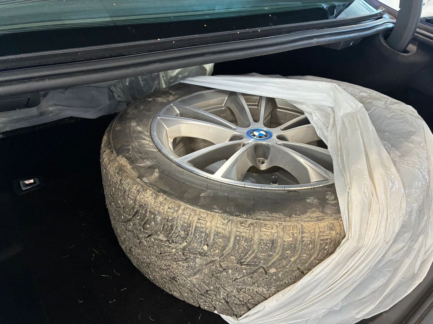 Car Image - 2Gy0BNzF2Q8fF5wXAyItWg