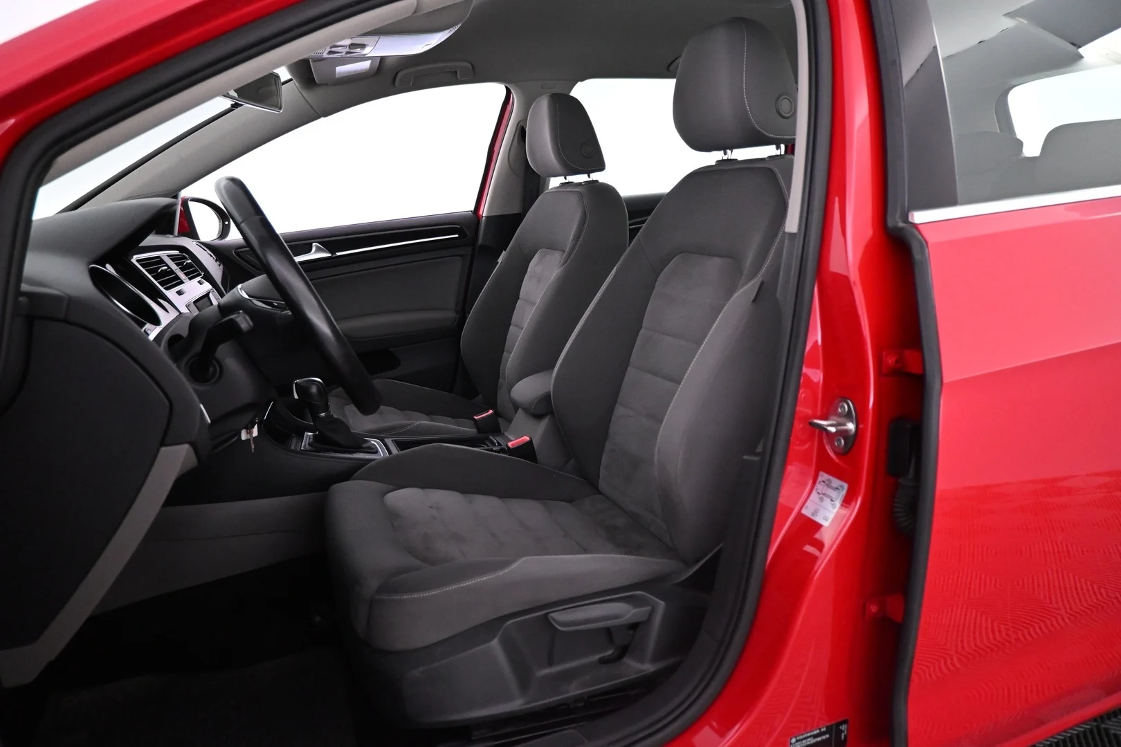 Car Image - 2Zxz7j1ddcHG8kEoZDGRNn