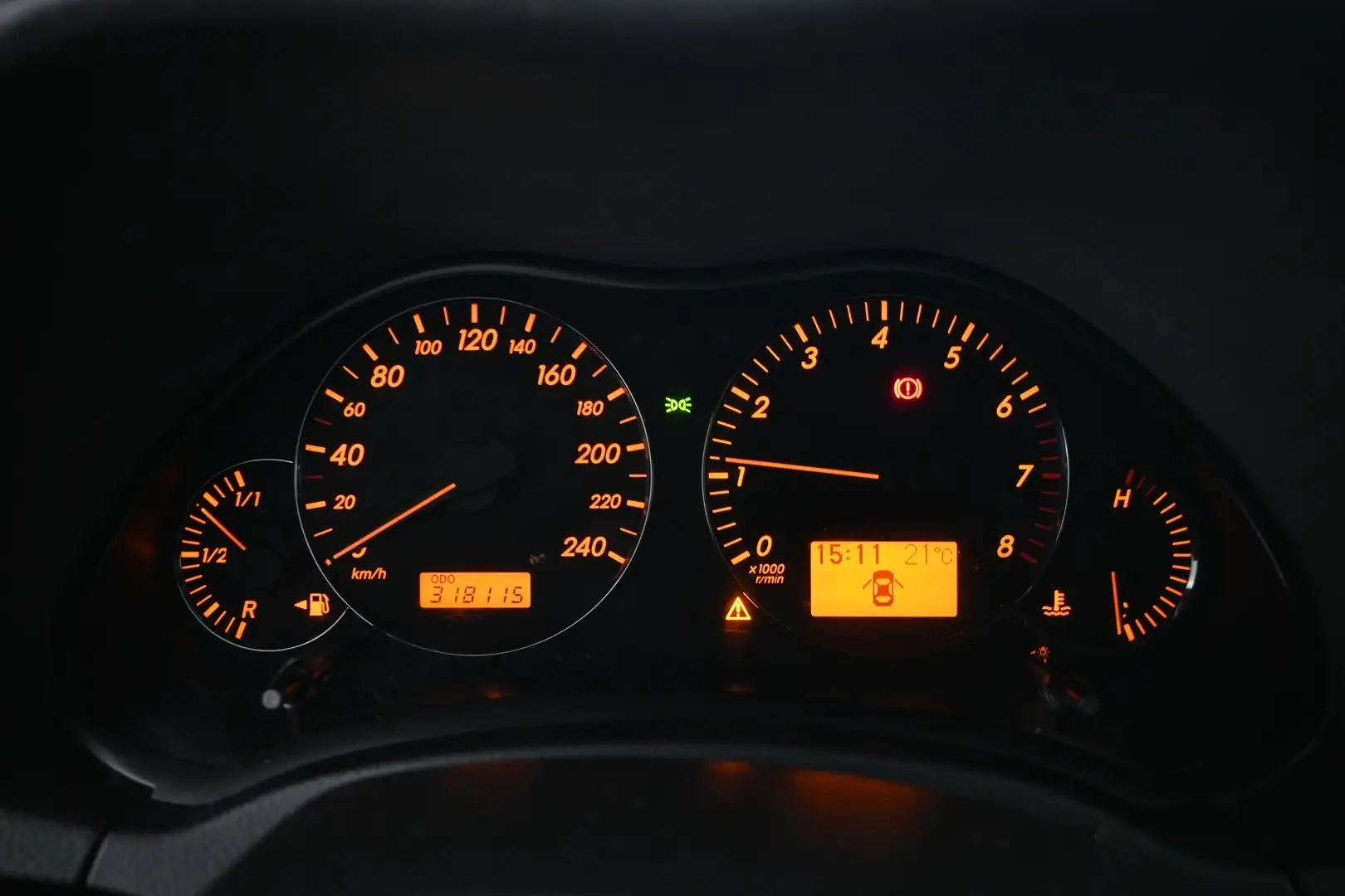 Car Image - 7GxoNuUNDPteTo8v9NU3df