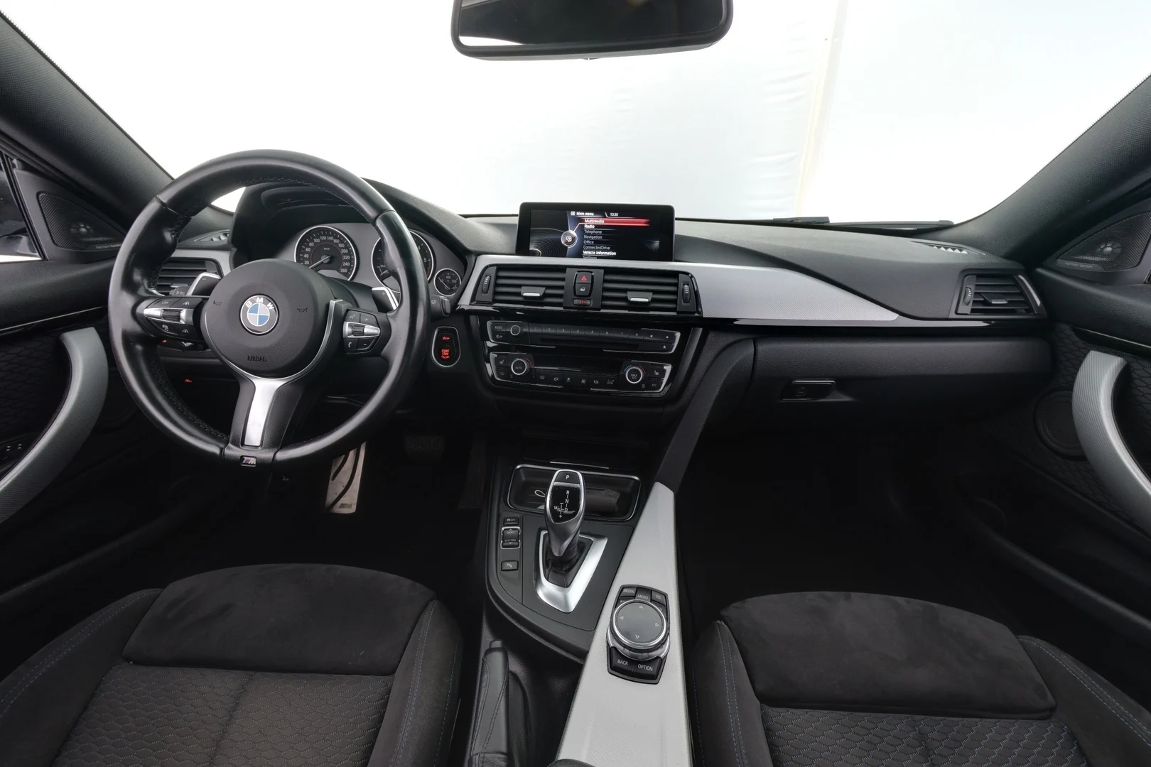 Car Image - IMHmaXyo4RcL2EFdBxKhz
