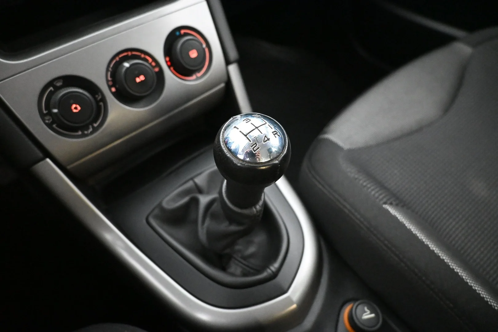 Car Image - UAWamKTKQ601PIKZQXagt