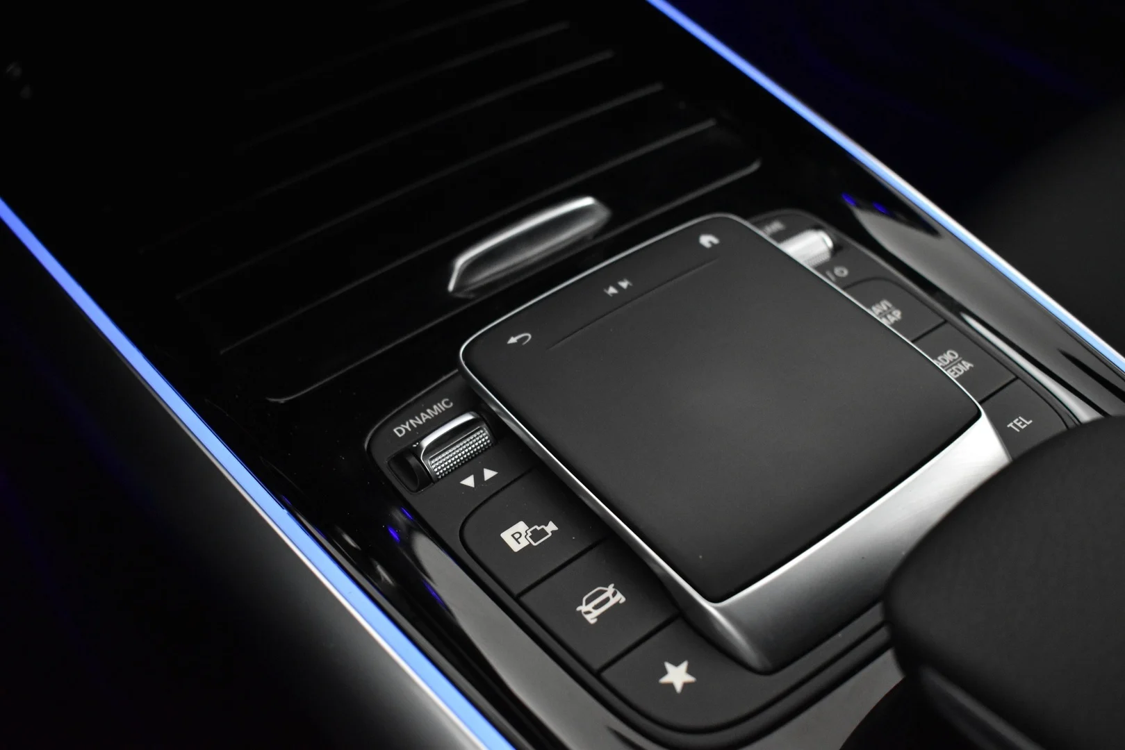 Car Image - 5Mgs6N5cW6XjaOdhk8o53i