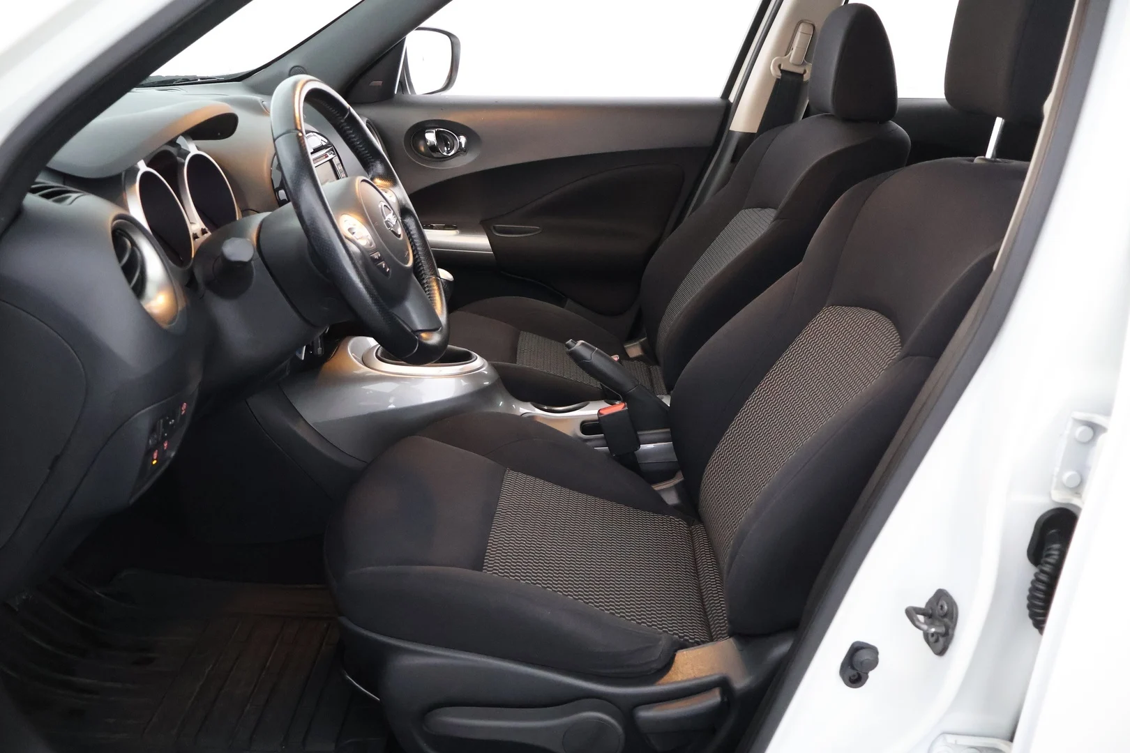 Car Image - 7MznnQQ2392VgoANsmHUpP