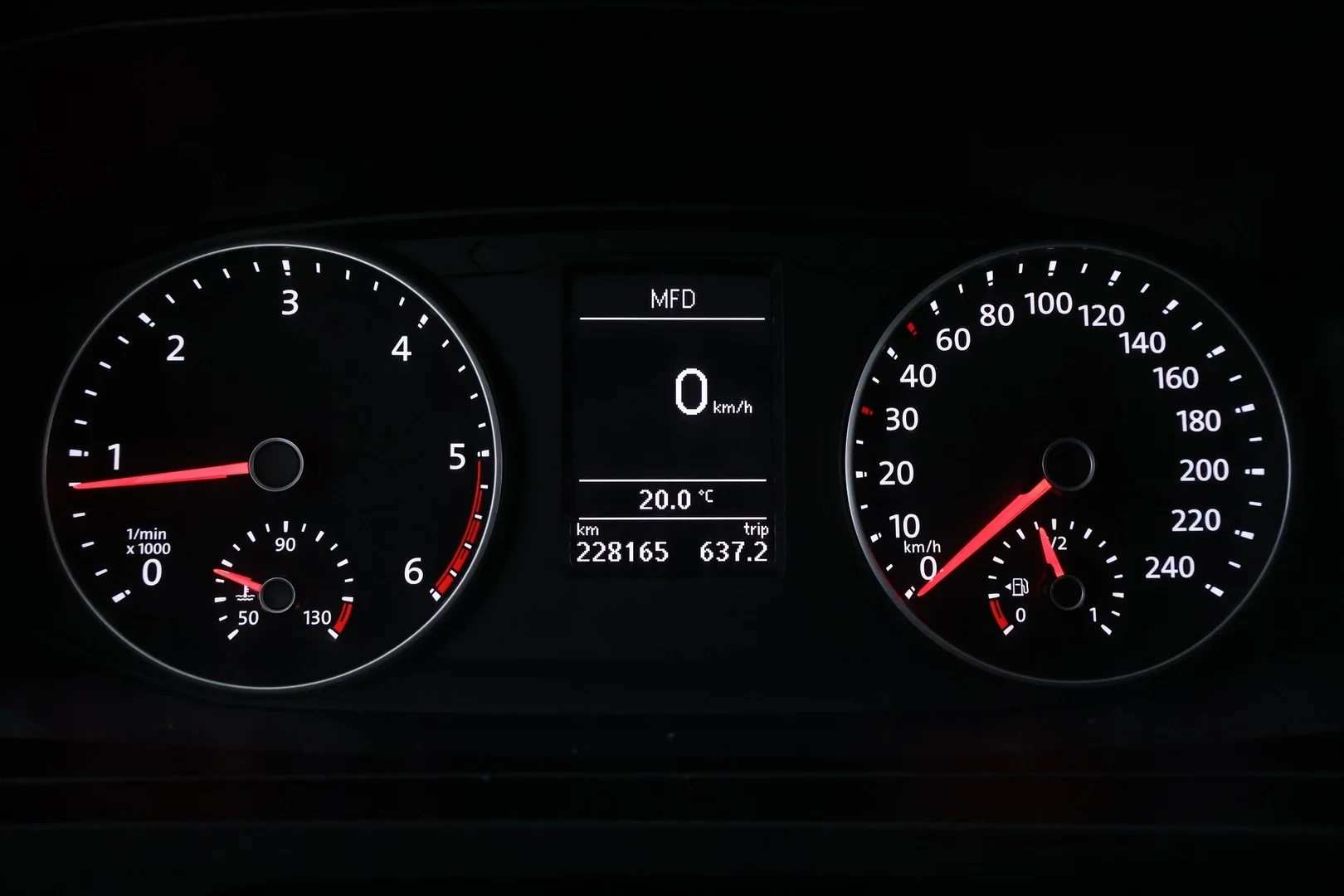 Car Image - QcSGfKC1bITArnyWr2cK9