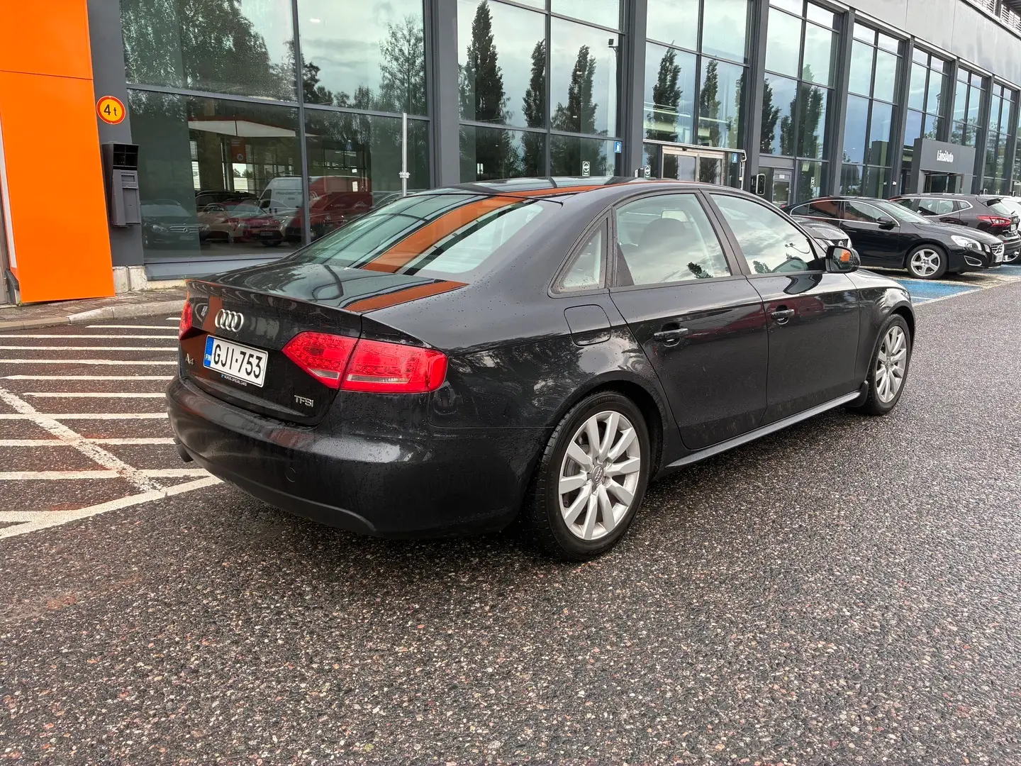 Car Image - 7kFa21UdyyndU0olT4Ceyr