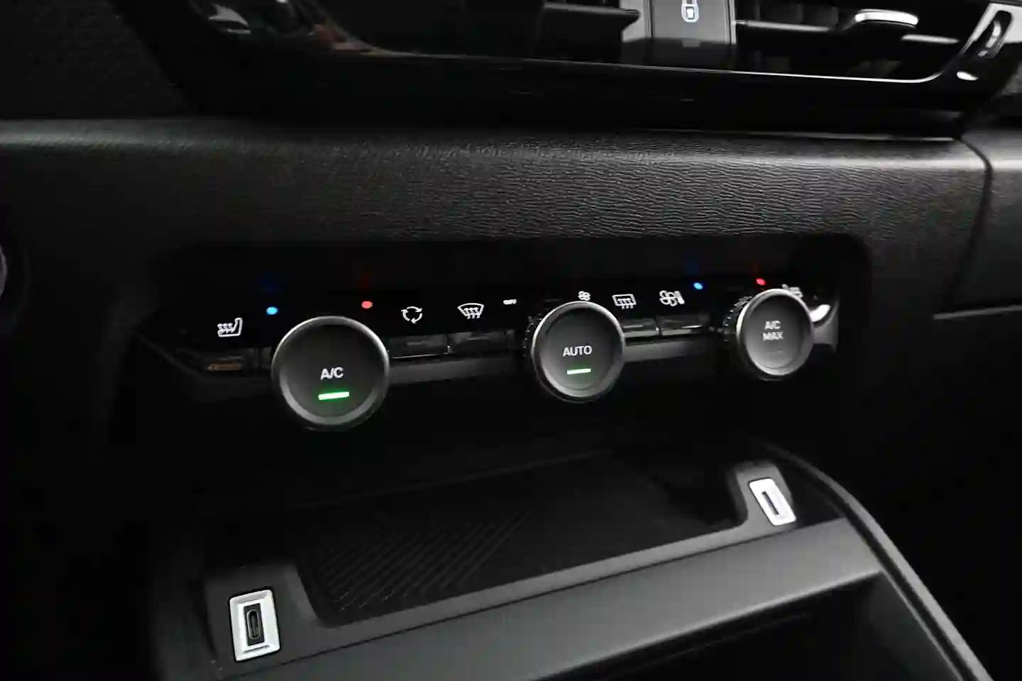 Car Image - F8gdf1eQfRfZ3XwGLguMB