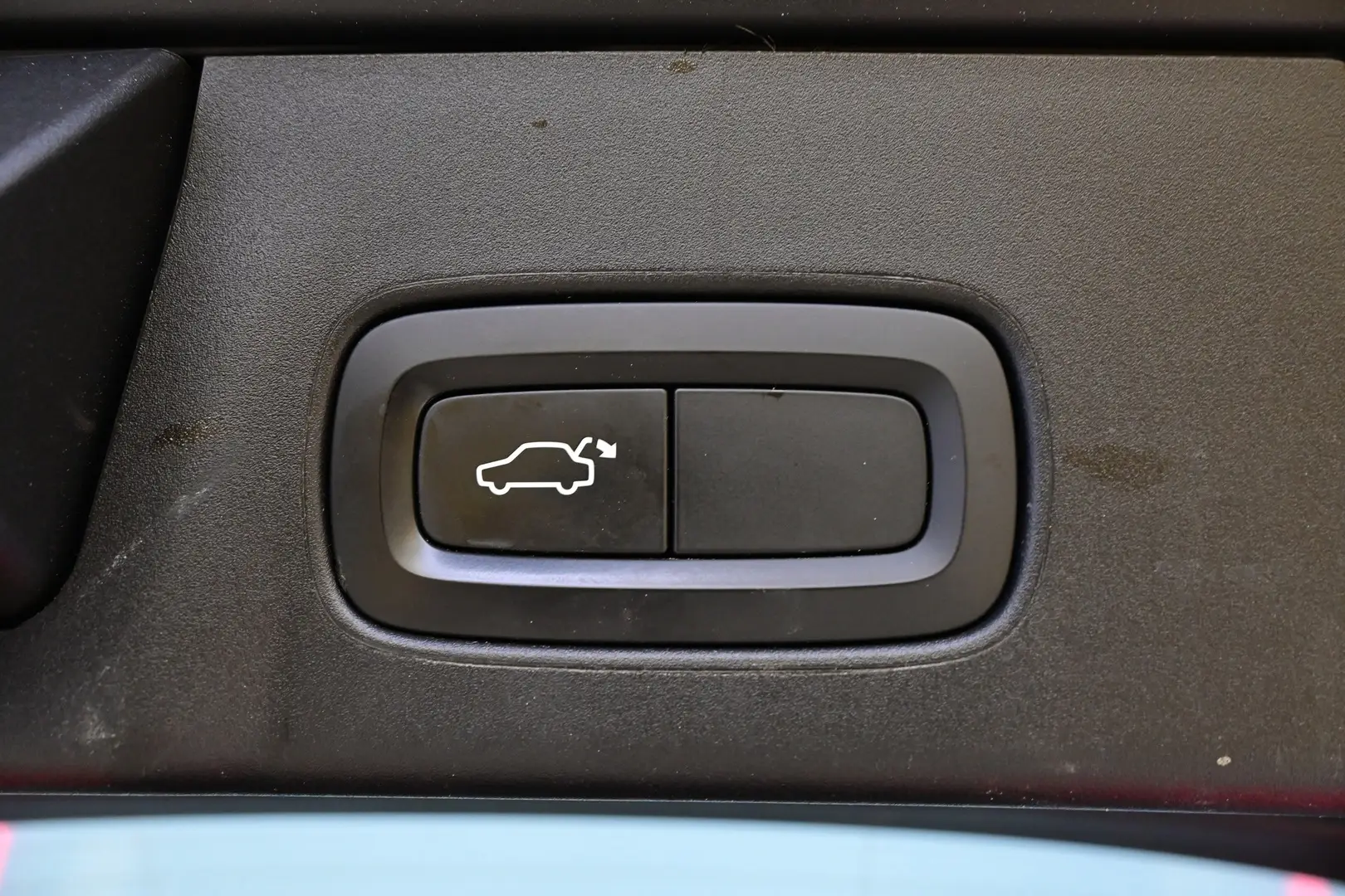 Car Image - 2yIBdJo8EcjguzW7sUepcl