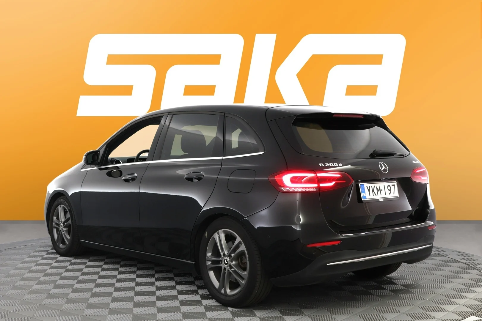 Car Image - 2XsBMLDsHuunN0Ii5bFRpf