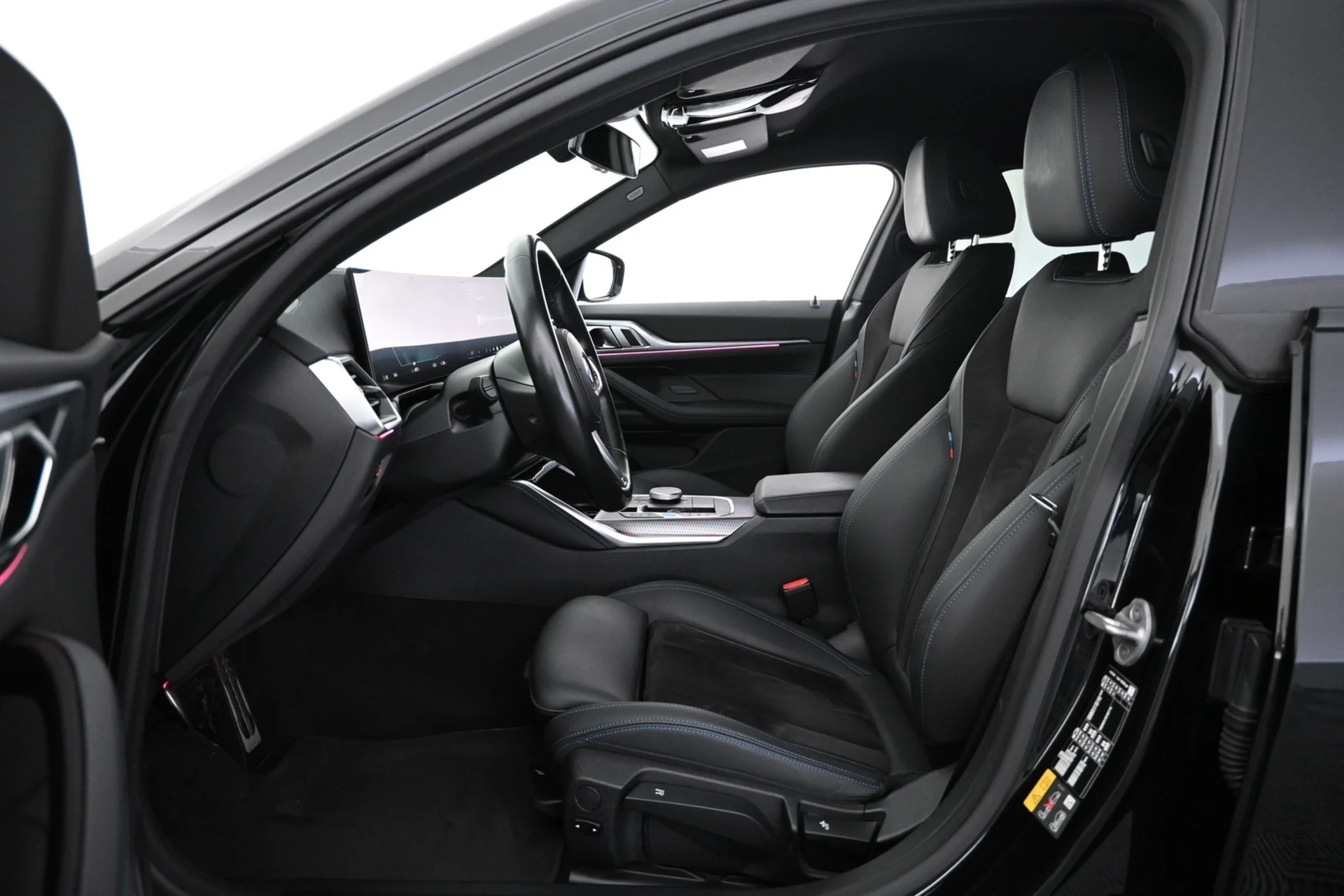 Car Image - 408TFPNJeWRJwTveGis8tu