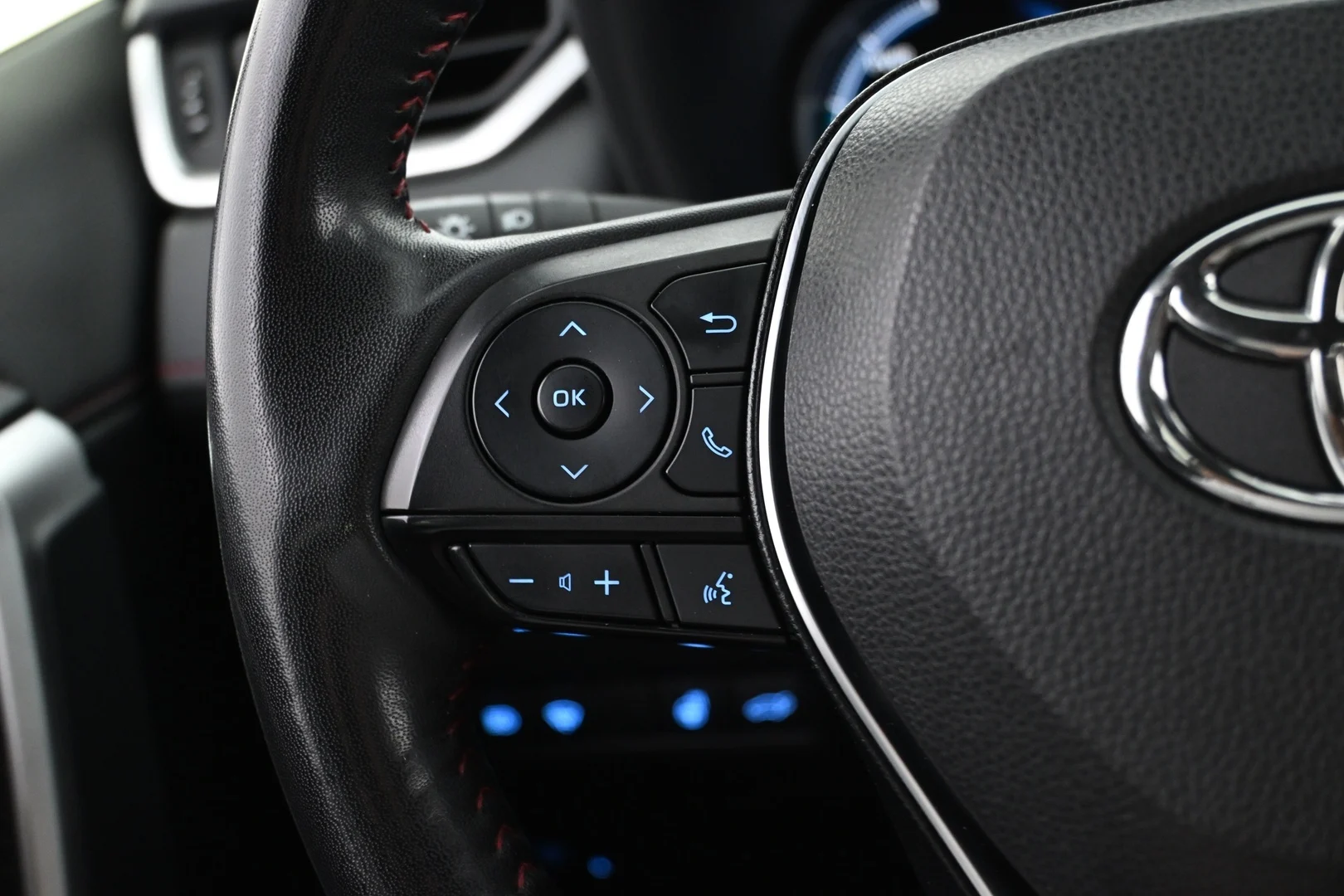 Car Image - 777McW7TEsKkFkiwHqbFCV