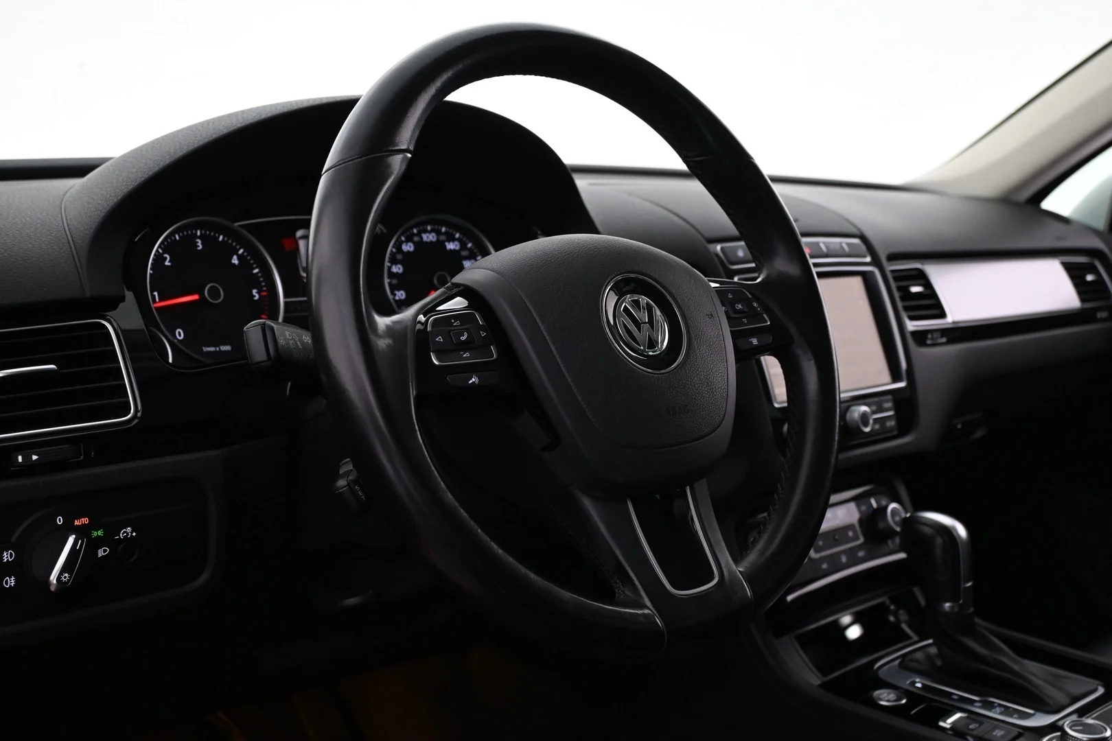 Car Image - FvbSkWF4LG5i8XOD9KfnE