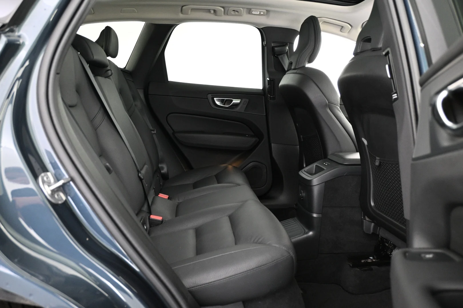 Car Image - 2LAxPV5Cbsfroa98cJYGEs
