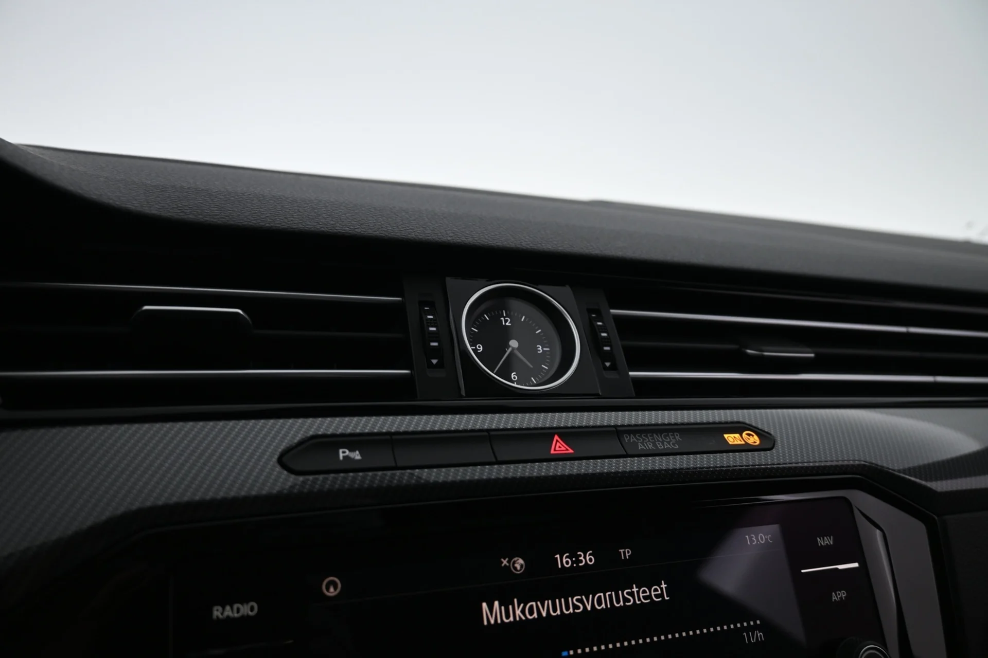 Car Image - 2O4giZZMXZFuMQ8SYxlI6s