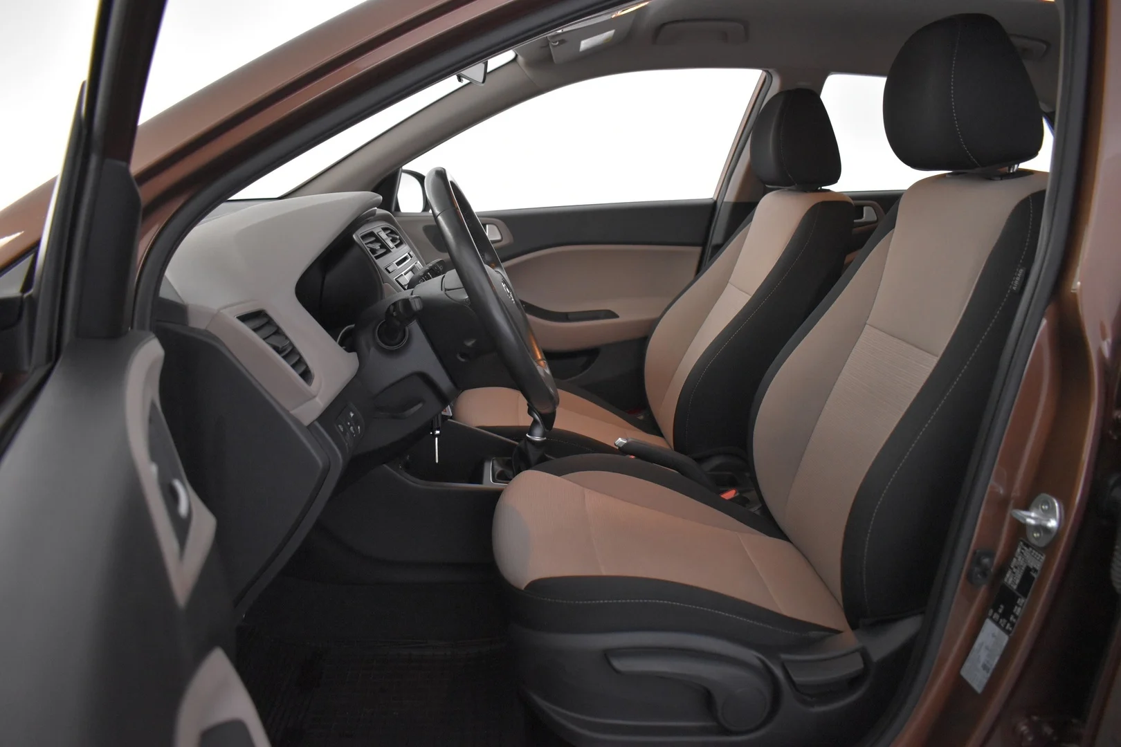 Car Image - 7CDZ7gwWPmQg9VDmg7qbkd
