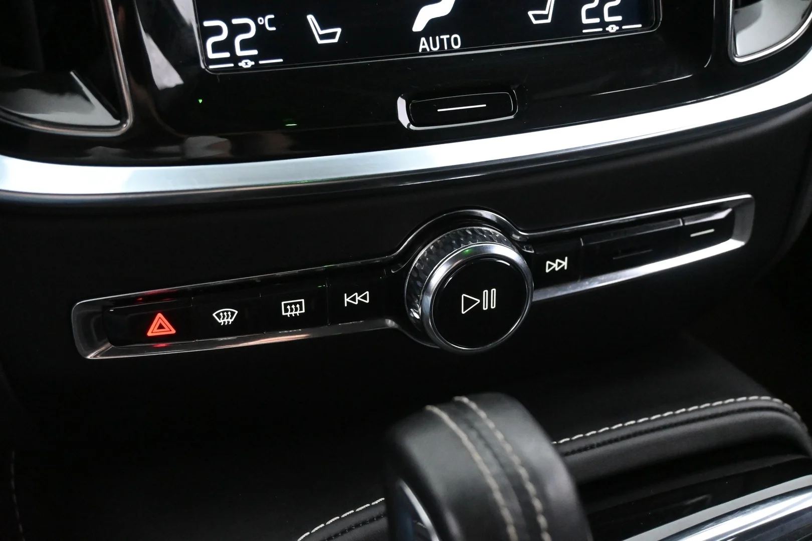 Car Image - 10Vrtq7D1rDmDQvZvlNR1A