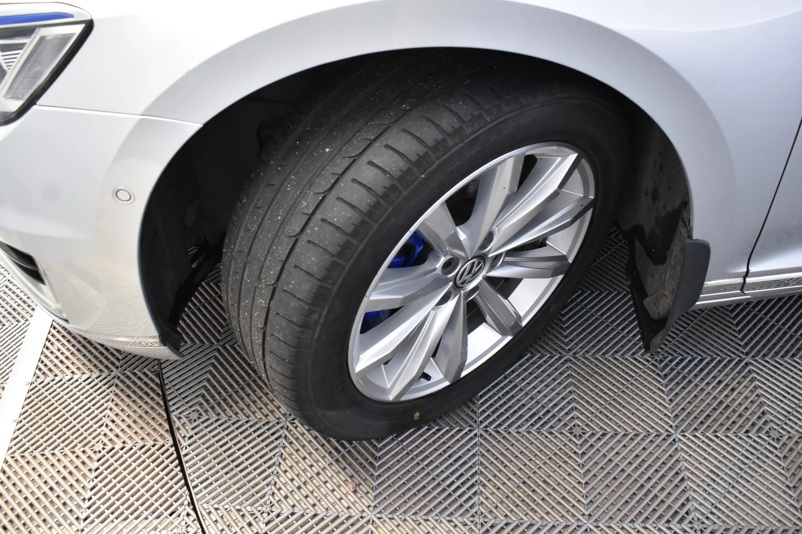 Car Image - 7ffU8D1CM9wXlJrkb88Bi